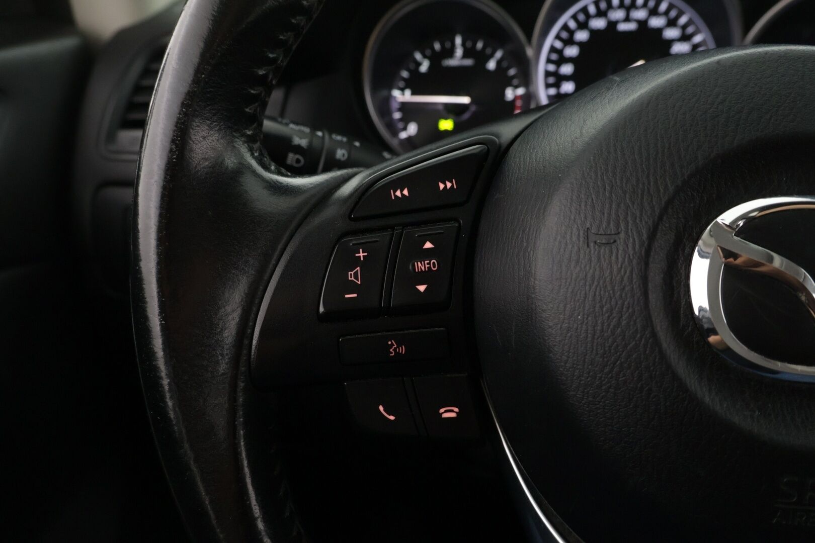 Mazda CX-5 2013 2,2 SKYACTIV-D Touring Business 6AT 5d AWD Q28 - | Yritys Outlet Myydään vain yrityksille! | Suomi-Auto | Vakkari | Lohkolämppäri | Navi | Tutkat | Koukku | 