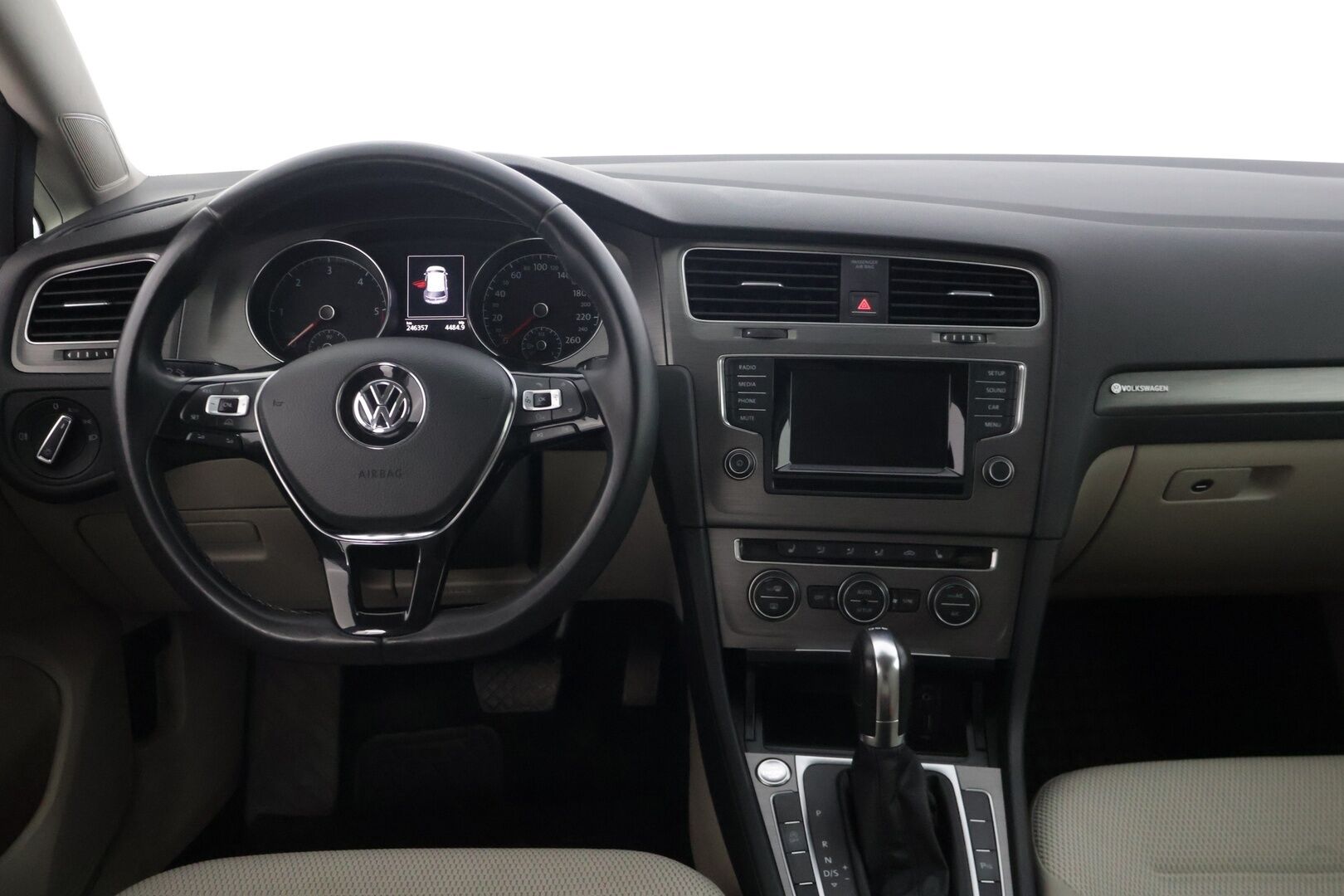 Volkswagen Golf 2014 Comfortline 1,6 TDI 77 kW (105 hv) BlueMotion Technology DSG-automaatti 4-ov * Vakkari / Xenon / Keyless / Bluetooth * * - Juuri huollettu / Suomi-Auto / Jakopää tehty juuri 2/26! - HULLUT AVAJAISHULINAT KORKOTARJOUS 3,29 %