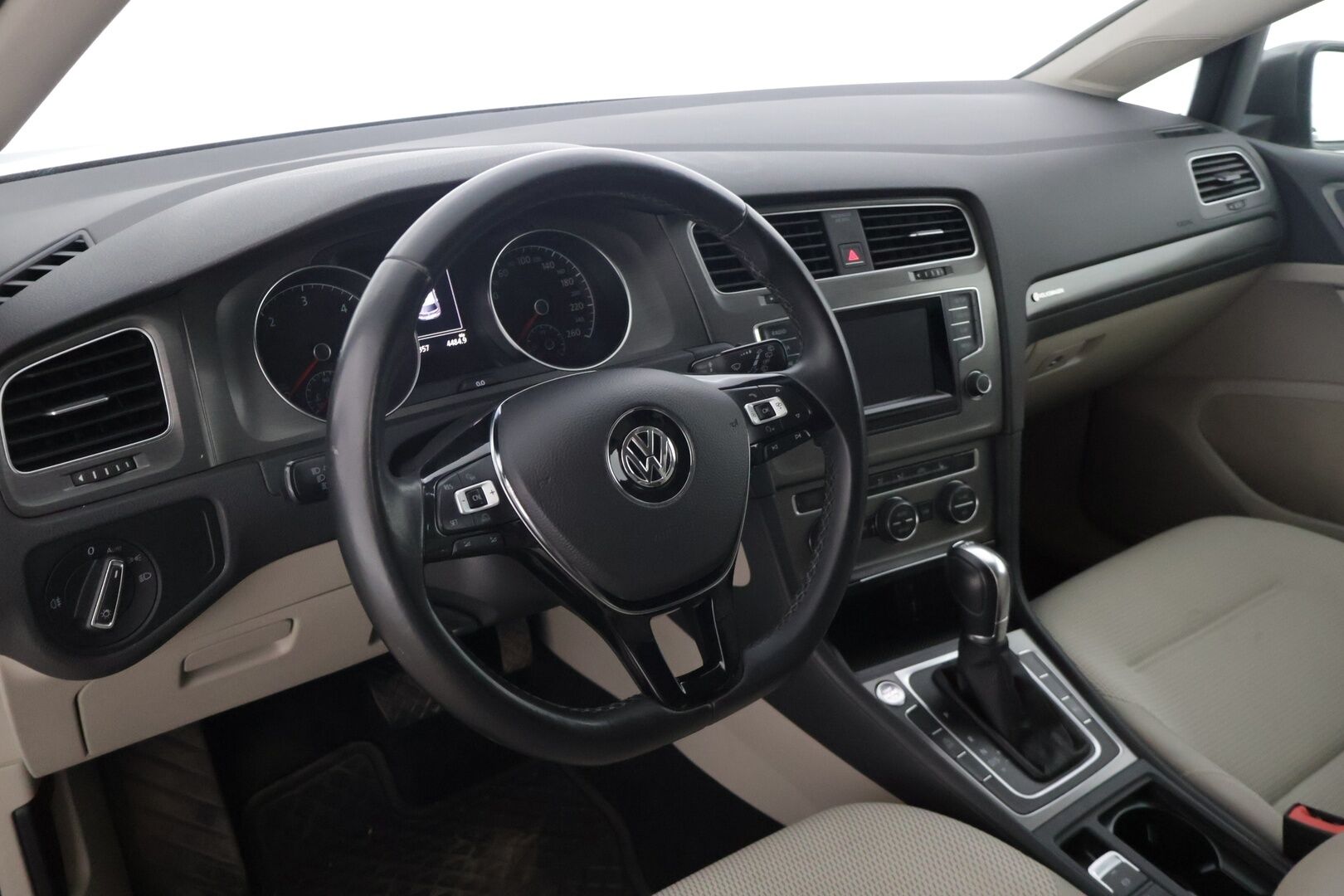 Volkswagen Golf 2014 Comfortline 1,6 TDI 77 kW (105 hv) BlueMotion Technology DSG-automaatti 4-ov * Vakkari / Xenon / Keyless / Bluetooth * * - Juuri huollettu / Suomi-Auto / Jakopää tehty juuri 2/26! - HULLUT AVAJAISHULINAT KORKOTARJOUS 3,29 %