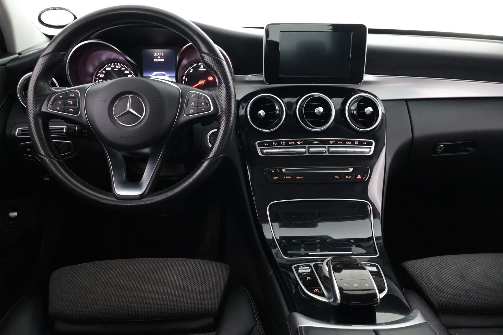 Mercedes-Benz C 2015 220 BlueTec A Premium Business - | Avantgarde | ILS LED | BLIS | Koukku | Park Assist | P.tutkat | IHC+ | 1 om. Suomi |