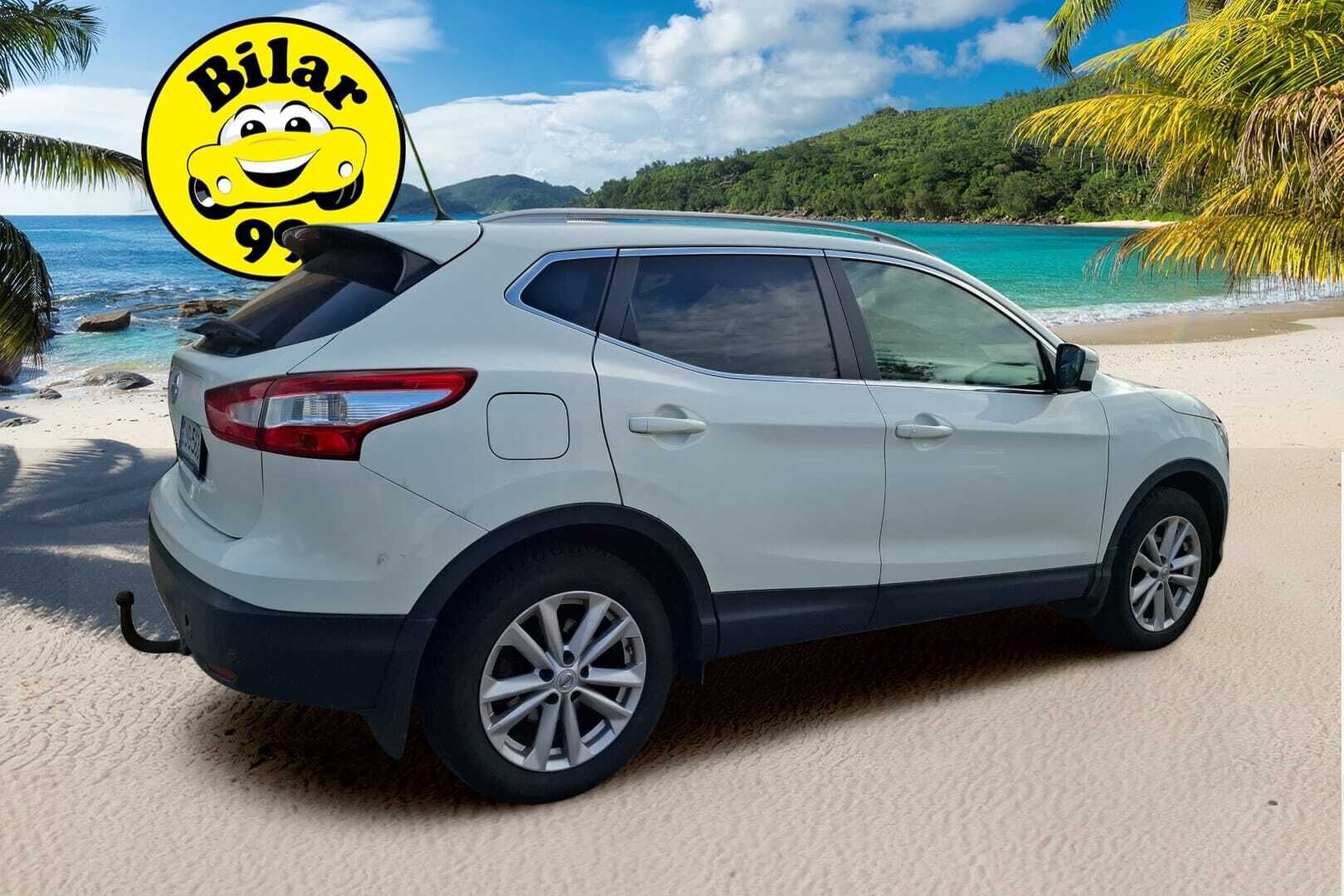 Nissan Qashqai 2015 DIG-T 115 Business 360 2WD Xtronic Alcantara * 360 Kamera / Bi-Xenon / Vetokoukku / Avaimeton kulku / Navi * - Jakopää tehty -23 / Huollettu 5/25 / Renkaat kunnossa *