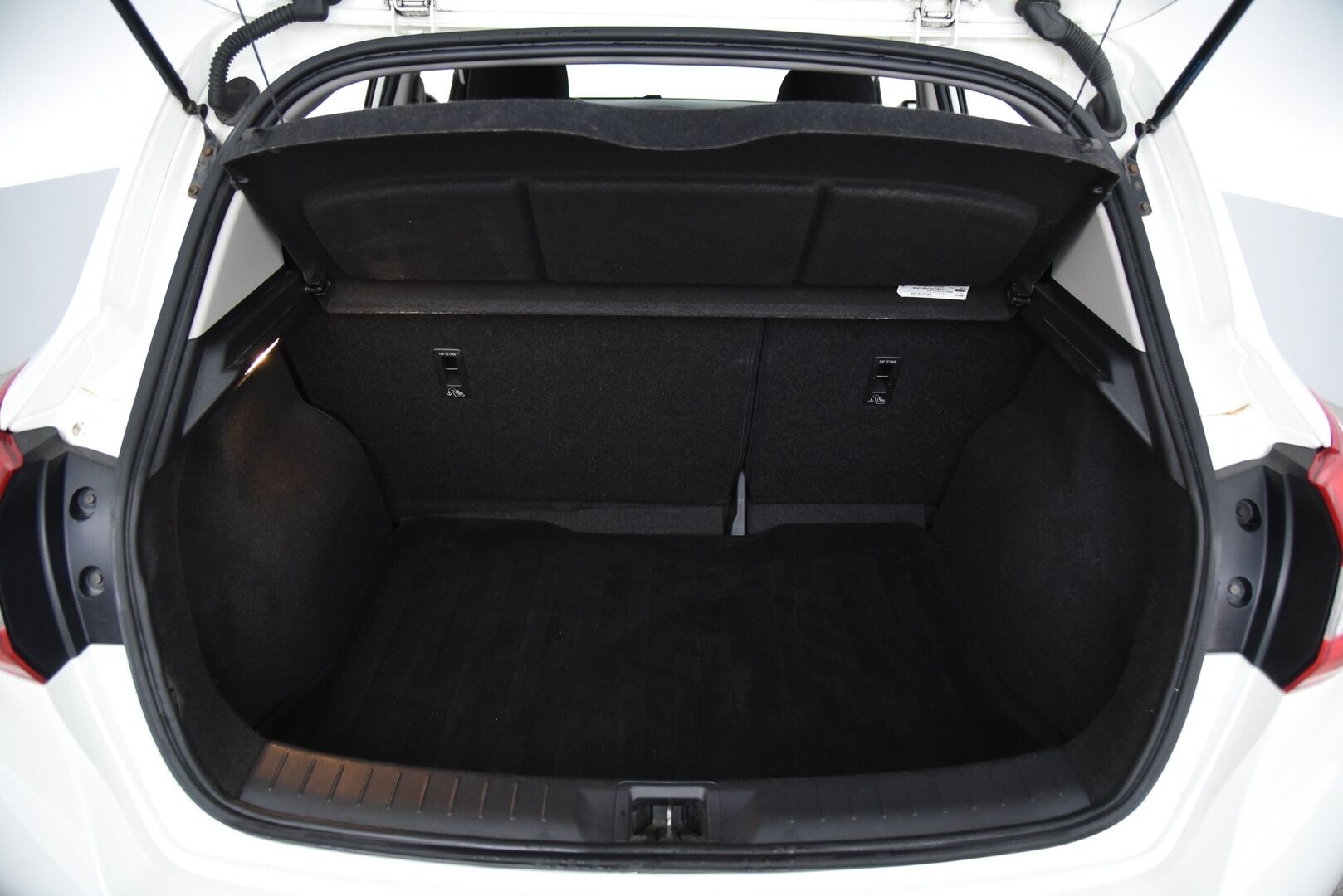 Nissan Pulsar 2015 DIG-T 115 Business 360 Xtronic / Suomi auto / Vakkari / 360 / Blis - Jakoketju juuri vaihdettu! / Lohko- + sisätilalämmitin / 2x renkaat / Huoltokirja