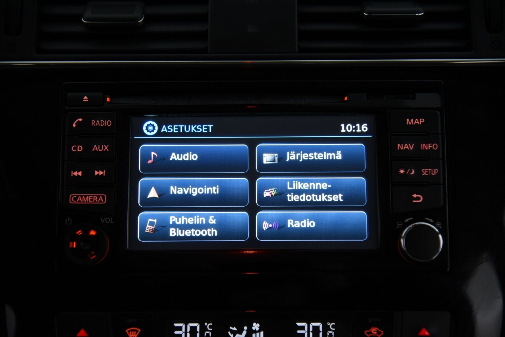 Nissan Pulsar 2015 DIG-T 115 Business 360 Xtronic / Suomi auto / Vakkari / 360 / Blis - Jakoketju juuri vaihdettu! / Lohko- + sisätilalämmitin / 2x renkaat / Huoltokirja