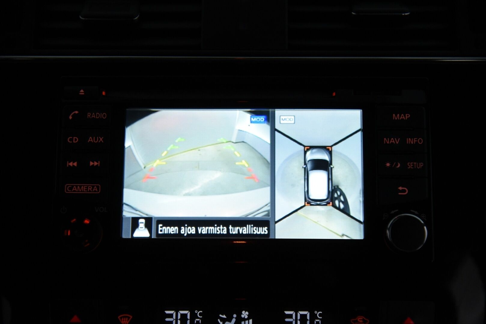 Nissan Pulsar 2015 DIG-T 115 Business 360 Xtronic / Suomi auto / Vakkari / 360 / Blis - Jakoketju juuri vaihdettu! / Lohko- + sisätilalämmitin / 2x renkaat / Huoltokirja