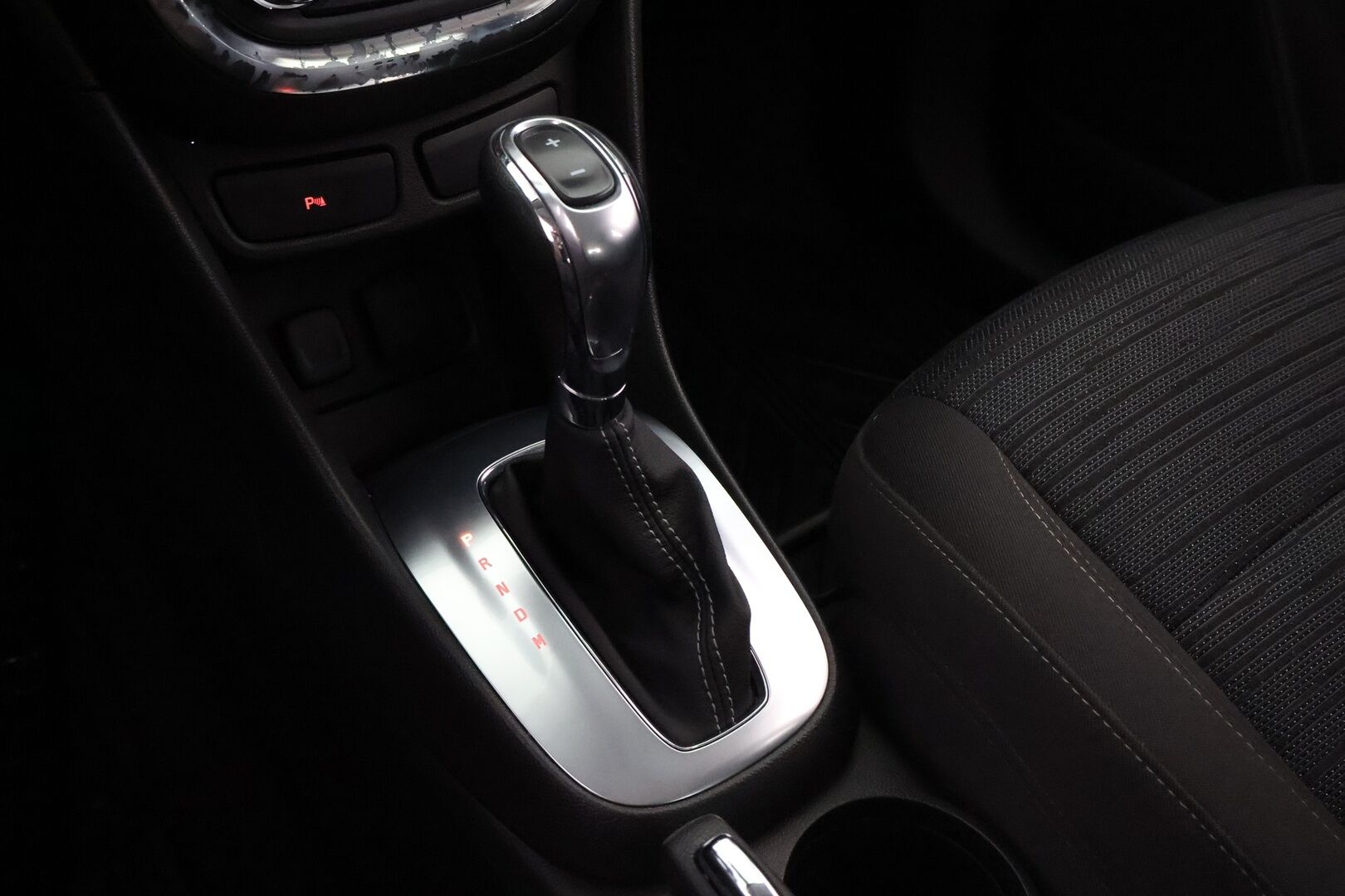 Opel Mokka 2015 5-ov Drive 1,4 Turbo 103kW AT6 - Suomiauto / Vetokoukku / Vakkari / Lohkolämmitin / Ratinlämmitin / P.Tutkat / Juuri katsastettu!