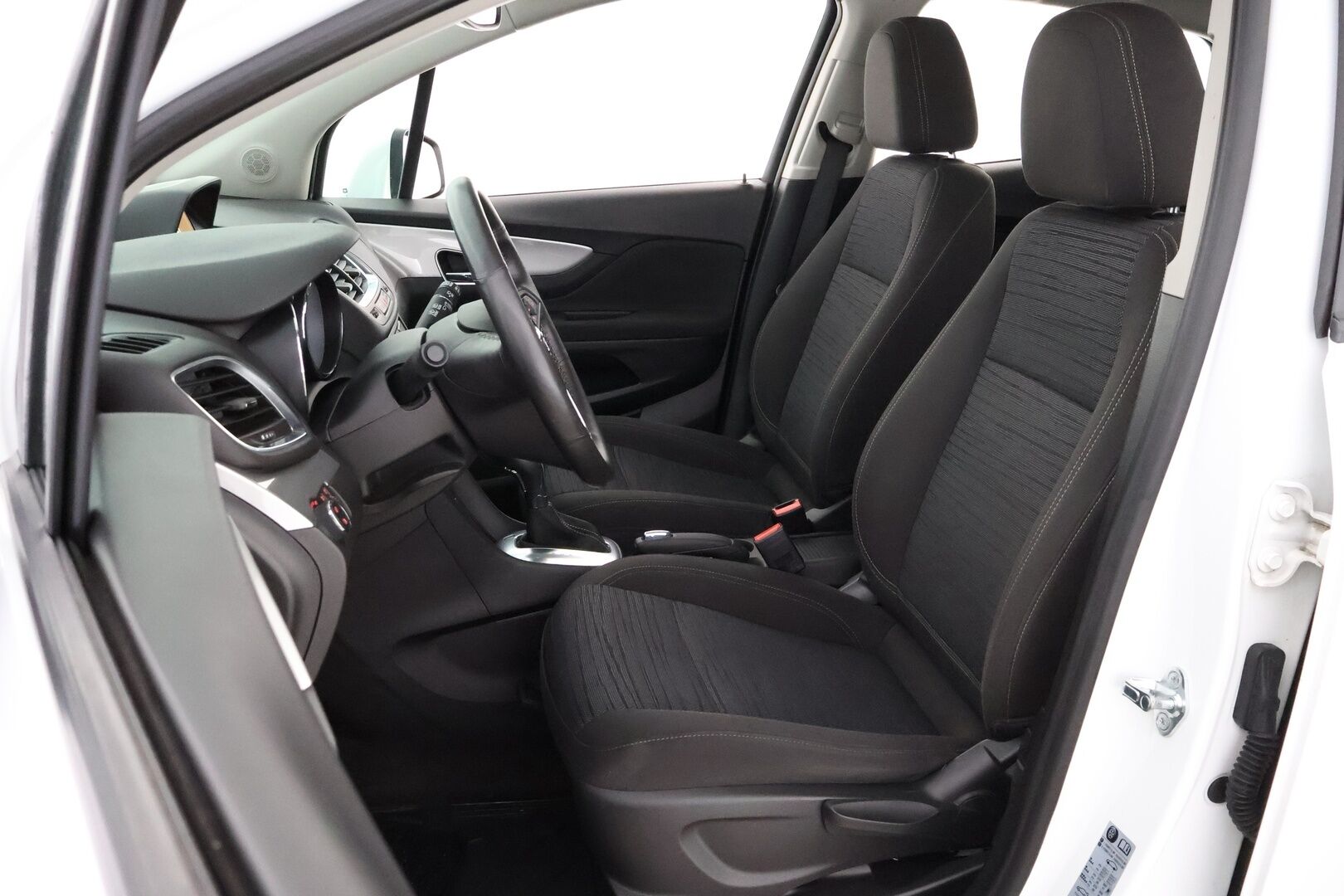 Opel Mokka 2015 5-ov Drive 1,4 Turbo 103kW AT6 - Suomiauto / Vetokoukku / Vakkari / Lohkolämmitin / Ratinlämmitin / P.Tutkat / Juuri katsastettu!