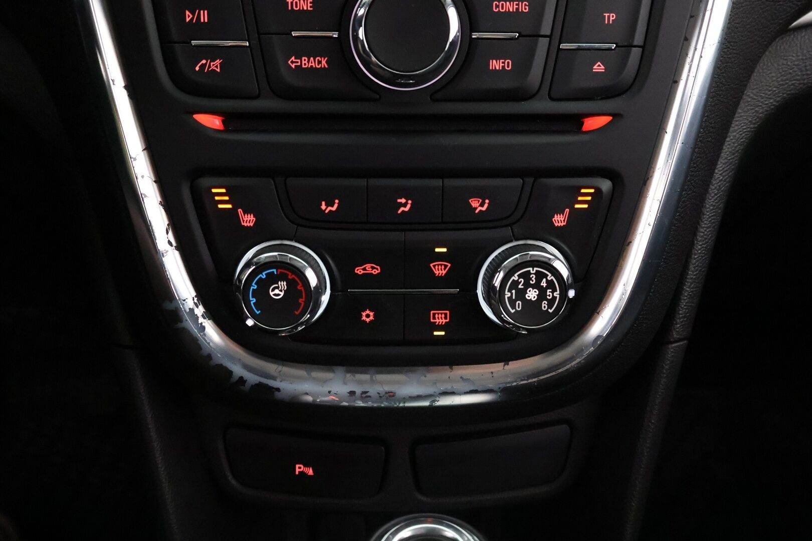 Opel Mokka 2015 5-ov Drive 1,4 Turbo 103kW AT6 - Suomiauto / Vetokoukku / Vakkari / Lohkolämmitin / Ratinlämmitin / P.Tutkat / Juuri katsastettu!