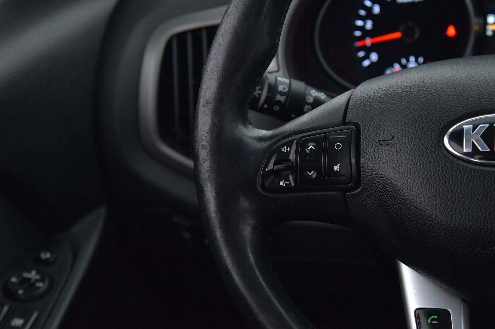 Kia Sportage 2014 2,0 AWD CRDi-R EX A/T * Ratinlämmitin / Lohkolämmitin / Koukku / Suomi-auto *