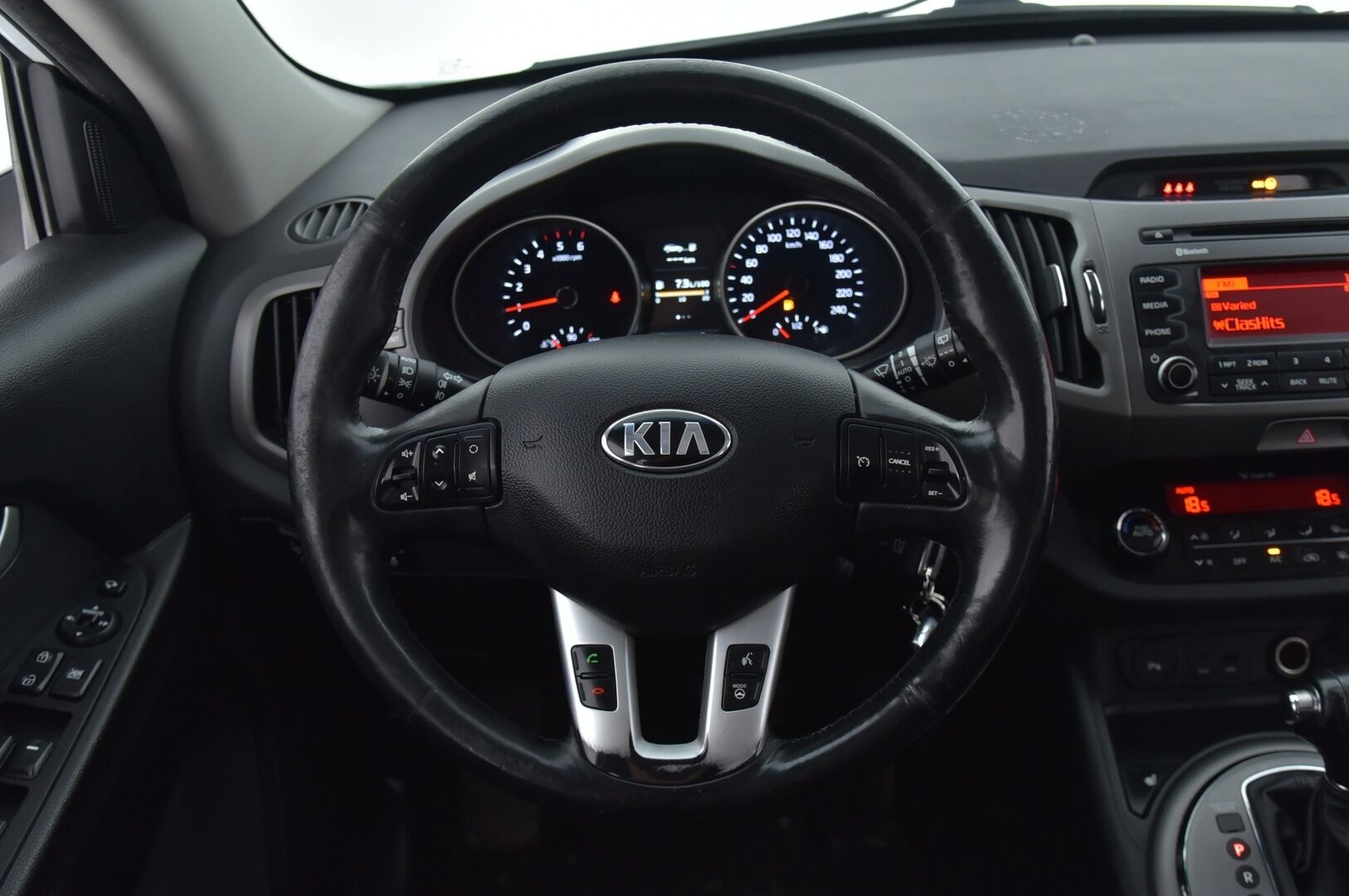 Kia Sportage 2014 2,0 AWD CRDi-R EX A/T * Ratinlämmitin / Lohkolämmitin / Koukku / Suomi-auto *