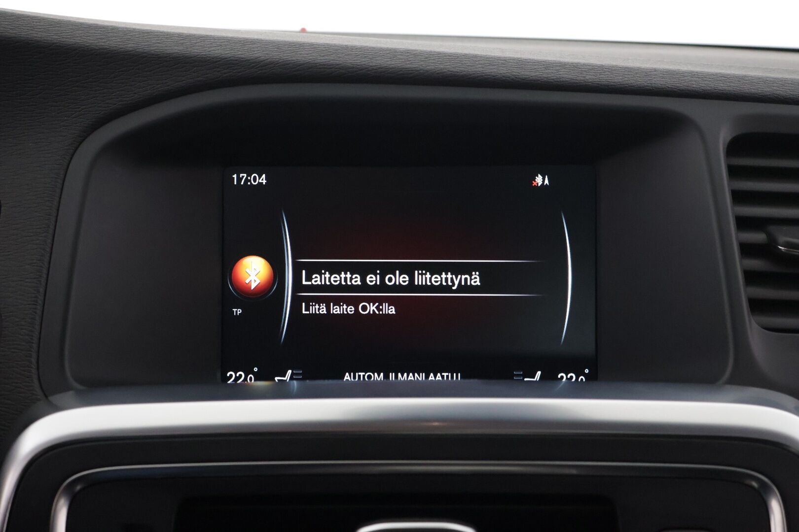 Volvo V60 2014 D4 Business aut - *Suomi-auto / Vetokoukku / Webasto / Digimittaristo / Vakkari / On call / 2x renkaat*