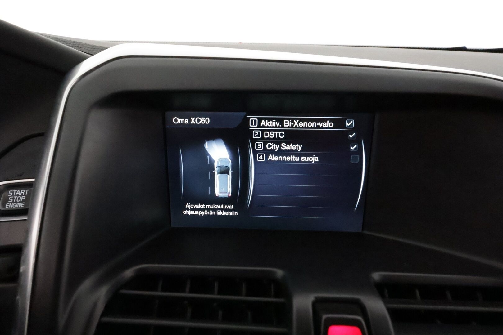 Volvo XC60 2014 D4 AWD Momentum aut **Vakkari / Webasto / Aktiiv. Bi-Xenon / Navi / Koukku / Sähköluukku / Muistipenkki** - Suomi-auto / Kahdet renkaat aluvanteilla