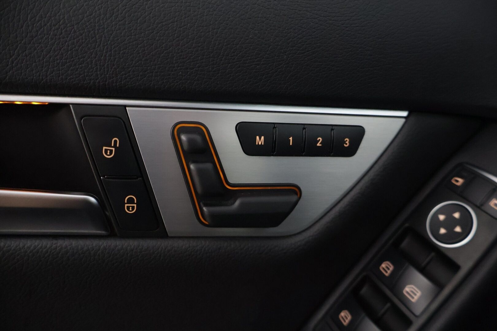 Mercedes-Benz C 2014 220 CDI BE T 4Matic A Premium Business *Webasto / Koukku / Vakkari / Navi* - Juuri saapunut!