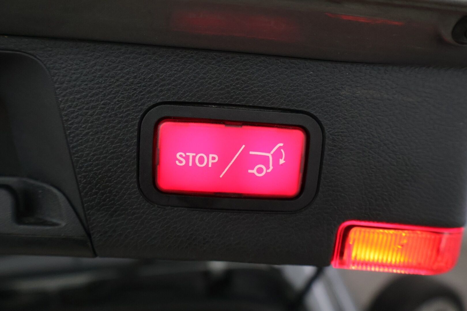 Mercedes-Benz C 2014 220 CDI BE T 4Matic A Premium Business *Webasto / Koukku / Vakkari / Navi* - Juuri saapunut!