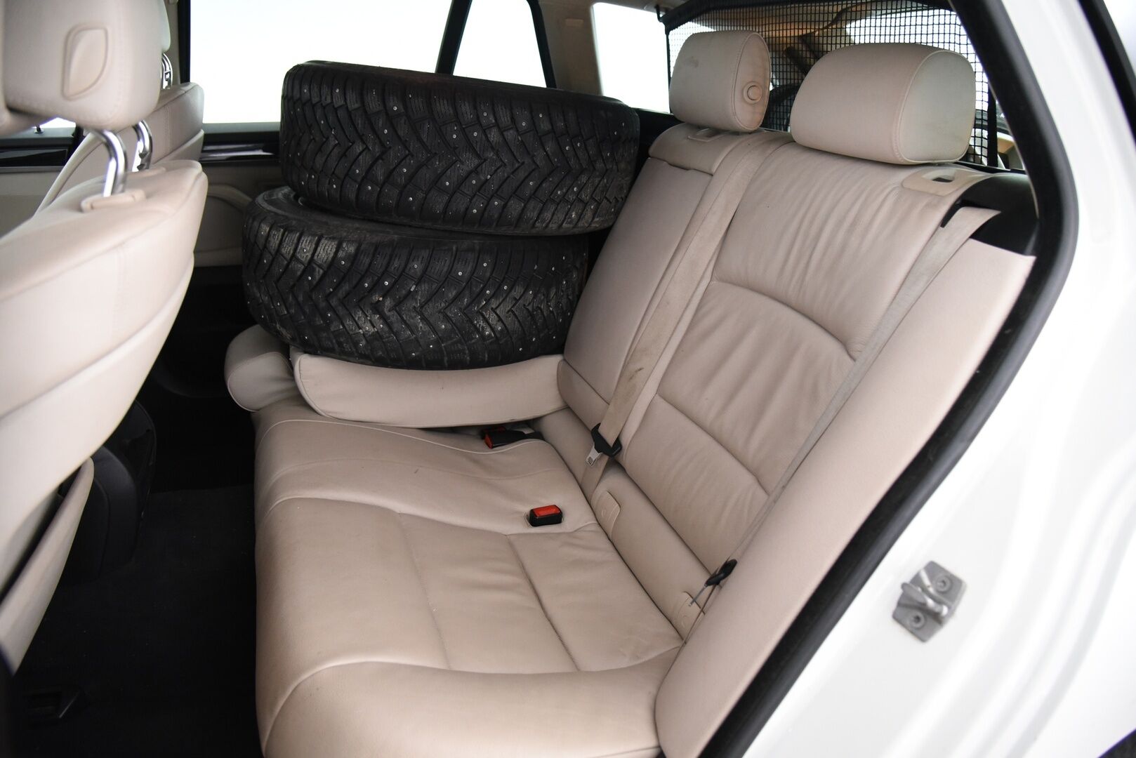 BMW 520 2011 d A F11 Touring / Myydään huutokaupat.comissa! / - / Myydään huutokaupat.comissa! /