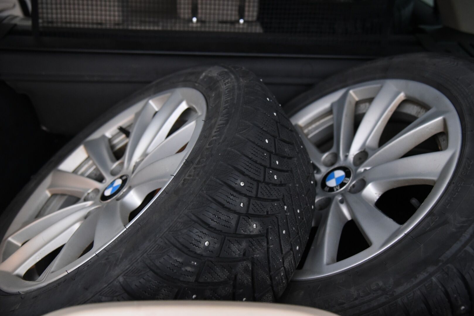 BMW 520 2011 d A F11 Touring / Myydään huutokaupat.comissa! / - / Myydään huutokaupat.comissa! /