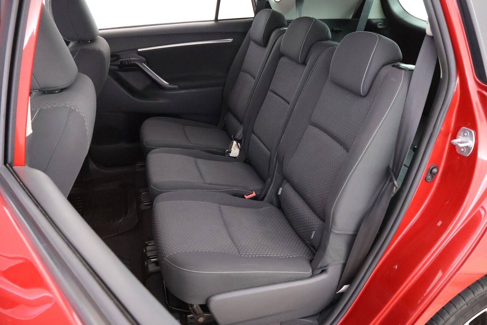 Toyota Verso 2014 1,8 Valvematic Active 7p * 2Om Suomiauto / Peruutuskamera / Navi / Lohko & Sisäpistoke / Vakkari / Xenon - Hyvät nastarenkaat / Uudet kesärenkaat!
