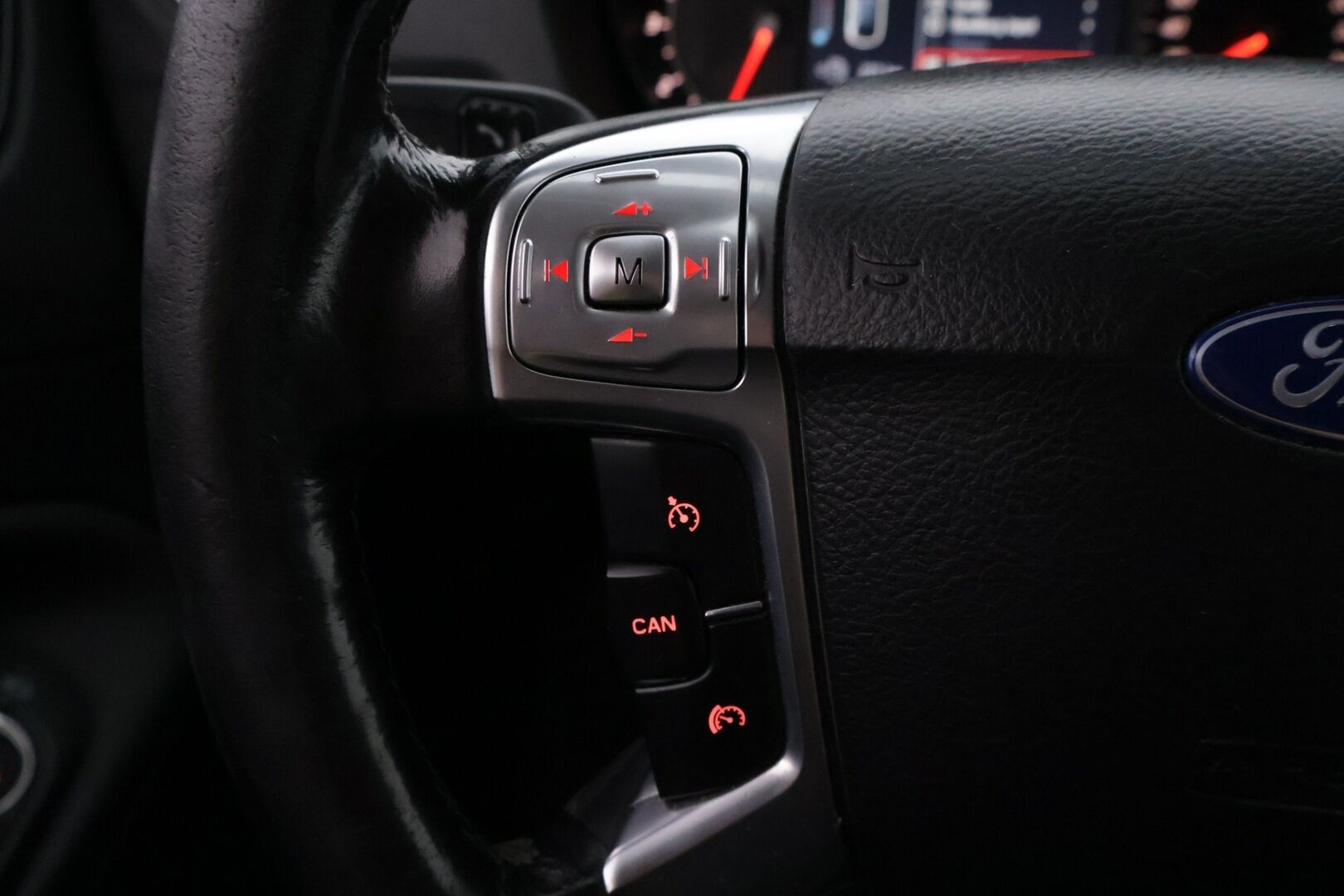 Ford Mondeo 2014 2,0 TDCi 140hv PowerShift Titanium Business A6 Wagon *Myydään huutokaupat.com*