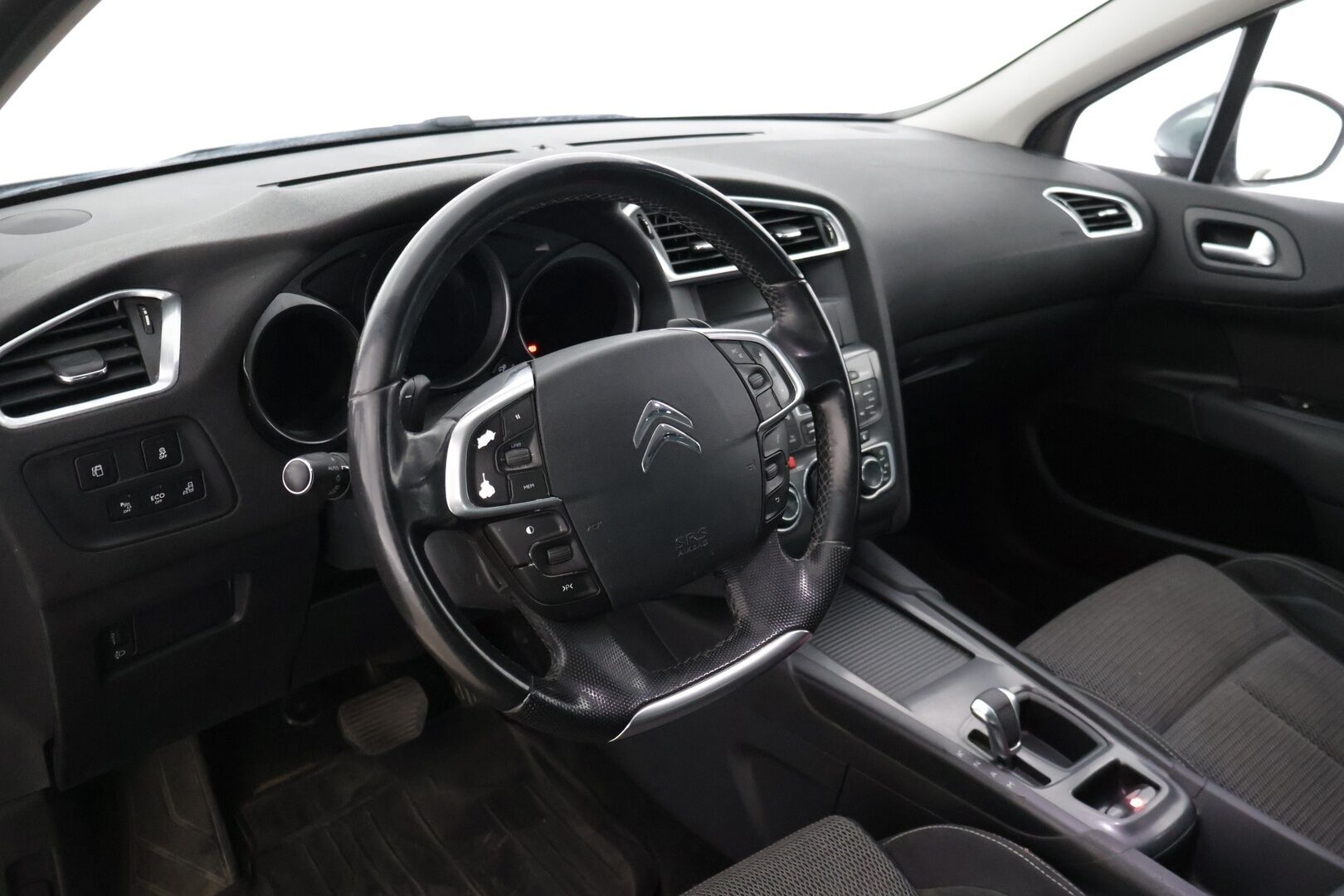 Citroen C4 2014 e-HDi 115 Premium ETG6 Automaatti ** Vakkari / Lohko / Bluetooth / Koukku - * Myydään Huutokaupat.com iän ja kilometrien vuoksi *
