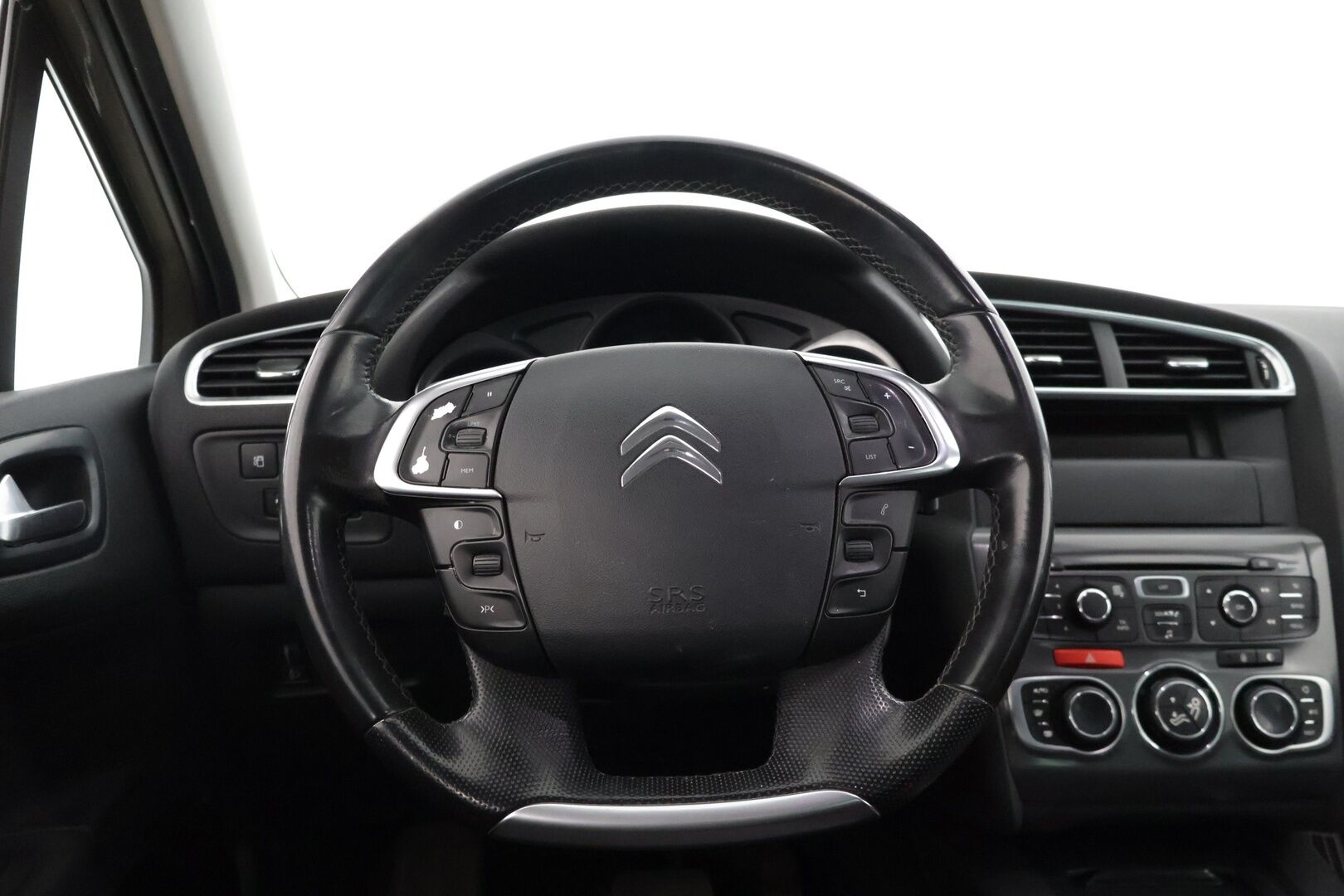 Citroen C4 2014 e-HDi 115 Premium ETG6 Automaatti ** Vakkari / Lohko / Bluetooth / Koukku - * Myydään Huutokaupat.com iän ja kilometrien vuoksi *
