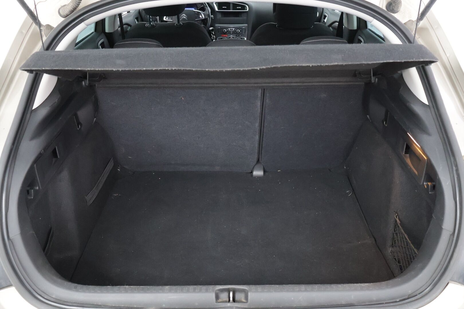 Citroen C4 2014 e-HDi 115 Premium ETG6 Automaatti ** Vakkari / Lohko / Bluetooth / Koukku - * Myydään Huutokaupat.com iän ja kilometrien vuoksi *