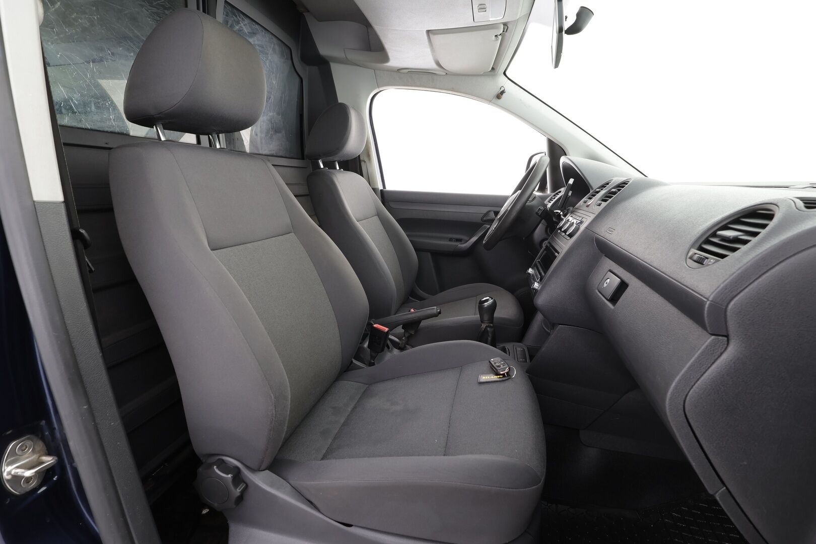 Volkswagen Caddy 2015 umpipakettiauto 1,6 TDI 75kW. BlueMotion Technology * Webasto / Suomi-auto / Bluetooth / Huoltokirja / Kahdet Renkaat * - HULLUT AVAJAISHULINAT KORKOTARJOUS 3,29 %