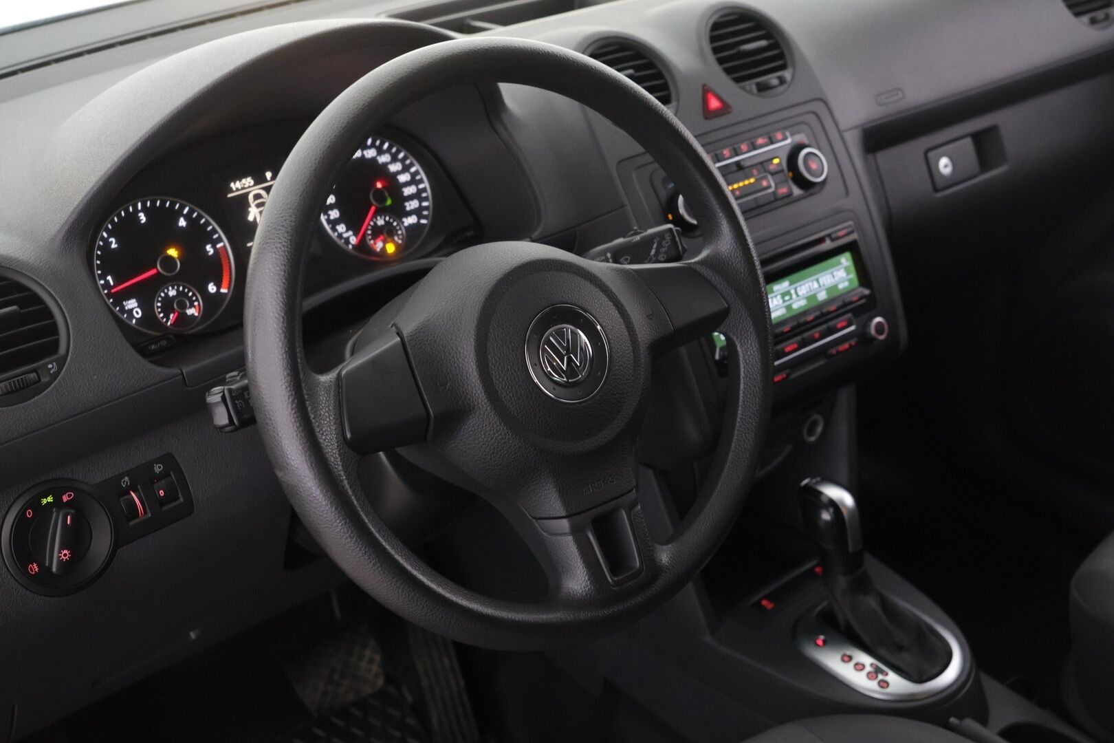 Volkswagen Caddy 2014 umpipakettiauto 1,6 TDI 75kW DSG. BlueMotion Technology - Webasto | Koukku | P.Tutka | Kahdet renkaat | Suomi-auto | Ei Ad-Blueta