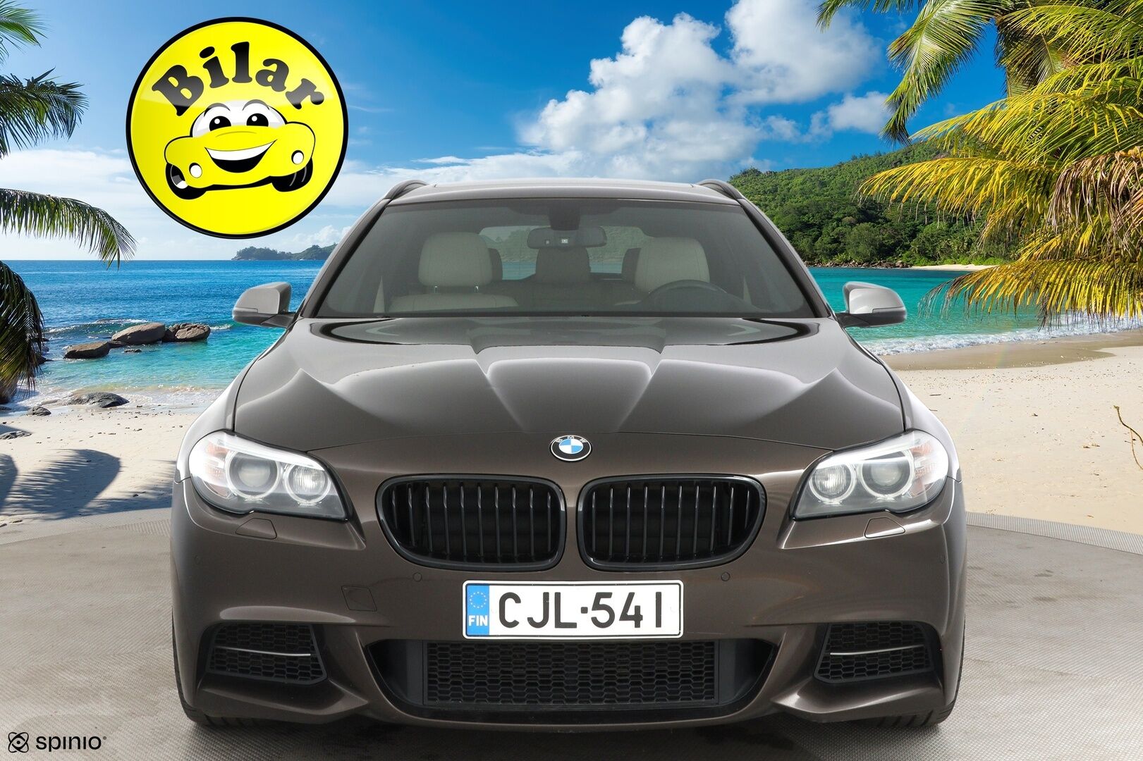 BMW M550D 2014 F11 Touring M550d Sport A xDrive - HUD | Panorama | Prof. Navi | Soft-close | Muistipenkit | Sporttinahat | Shadowline | Pyritbraun Metallic | Suomi-auto | 2x vanteet & renkaat