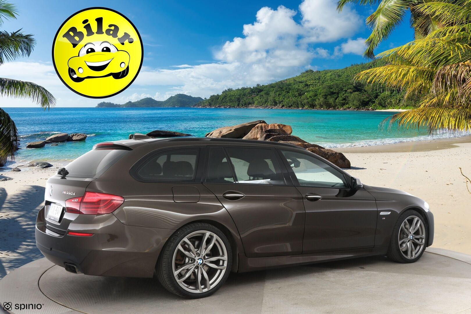 BMW M550D 2014 F11 Touring M550d Sport A xDrive - HUD | Panorama | Prof. Navi | Soft-close | Muistipenkit | Sporttinahat | Shadowline | Pyritbraun Metallic | Suomi-auto | 2x vanteet & renkaat