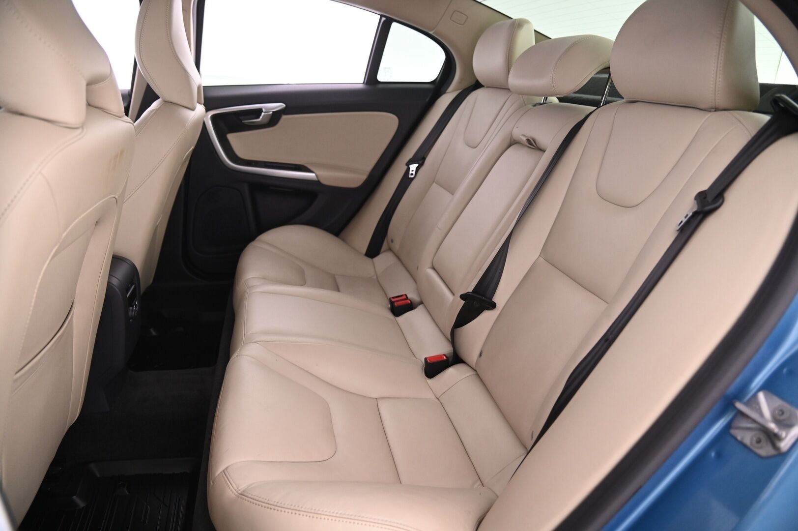 Volvo S60 2014 D4 Business Summum aut - Webasto | Adapt. Vakkari | KeyLess Go | Nahkapenkit | Kuljettajan Penkki Muistilla | Juuri Katsastettu! | 2x Renkaat Aluvanteilla
