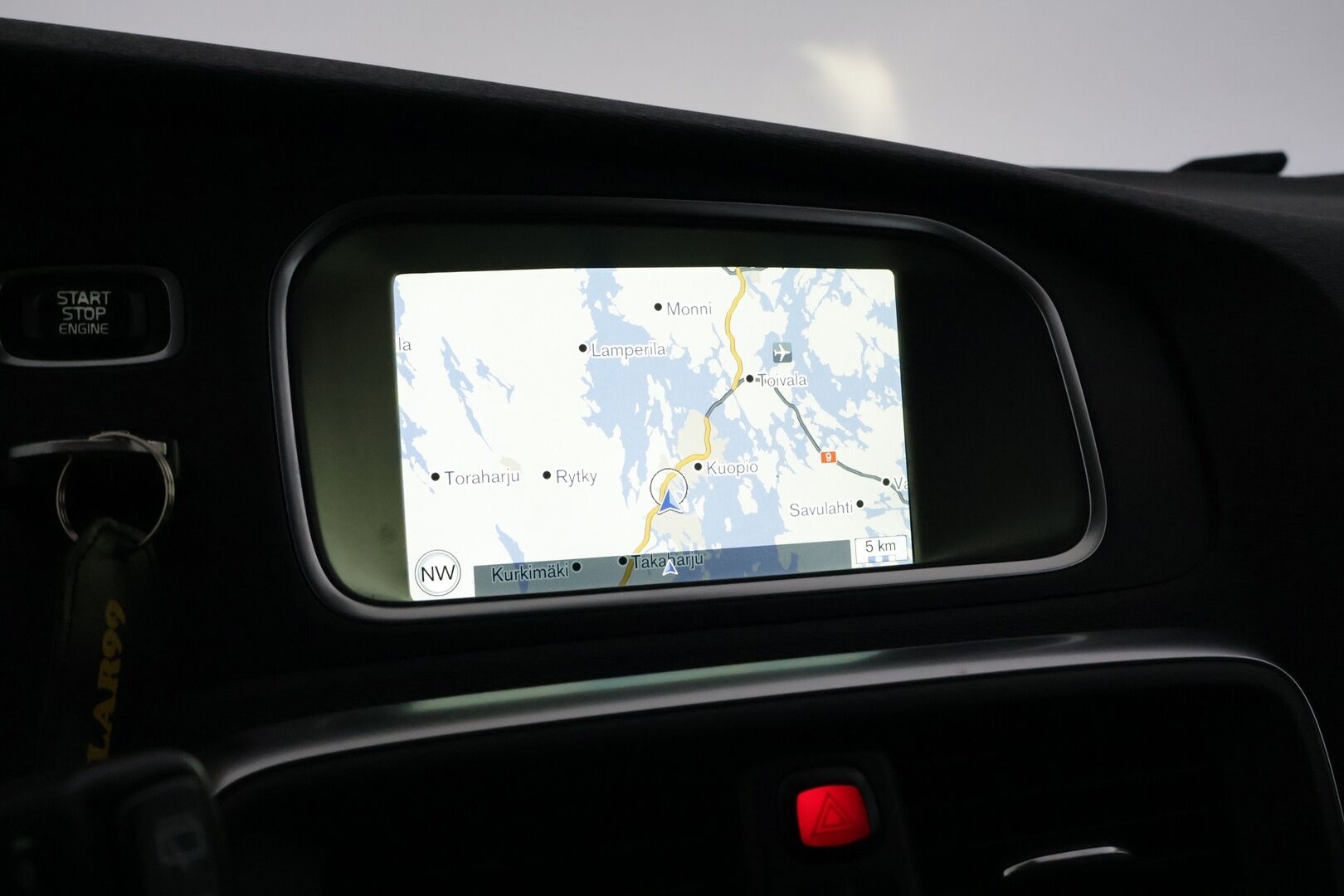 Volvo V40 2015 T2 Business - | Webasto | Lohkolämmitin+ sisä | Vakionopeudensäädin | Navi | 