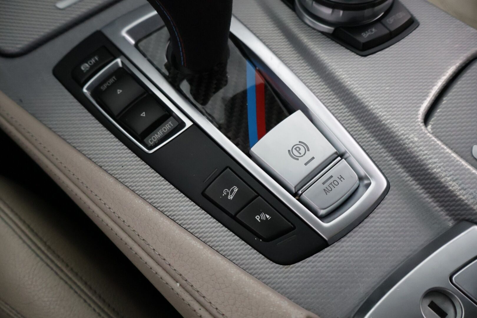 BMW 525 2014 F10 Sedan 525d TwinPower Turbo A xDrive Business Automatic *Myydään Huutokaupat.com* - *Myydään Huutokaupat.com*