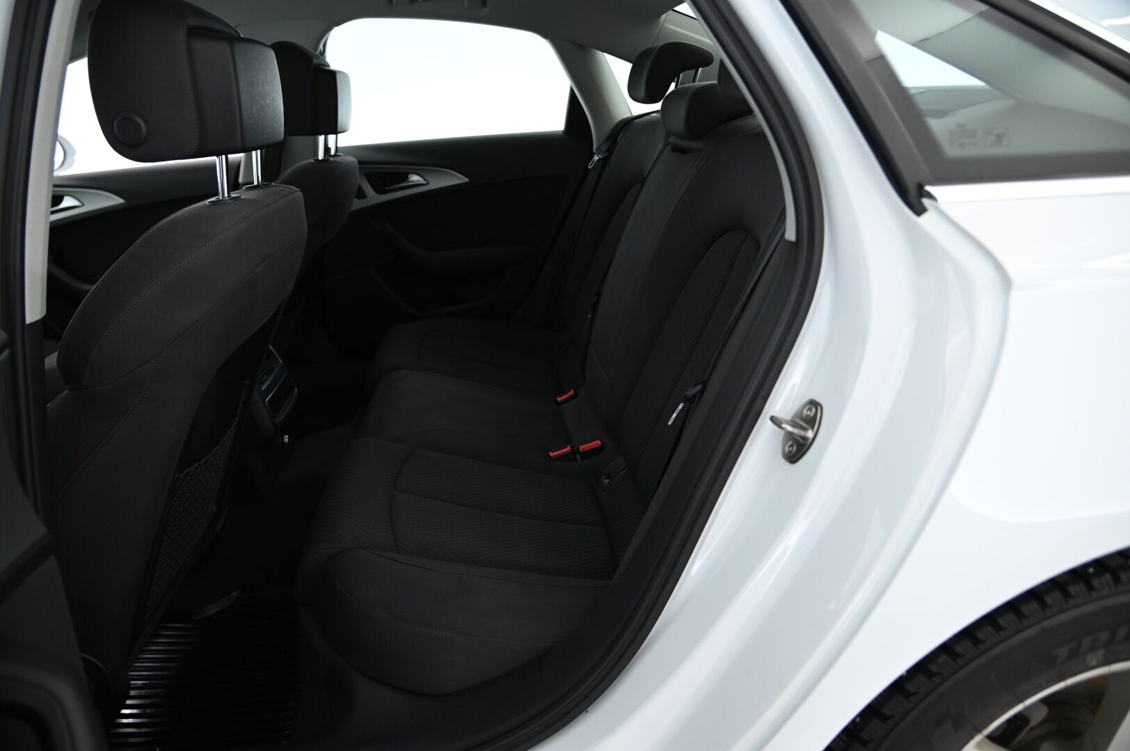 Audi A6 2014 Sedan Business Sport Edition 2,0 TDI 100 kW - Vakkari / Koukku / Sporttipenkit / S.luukku / Lohko.S.Pistoke