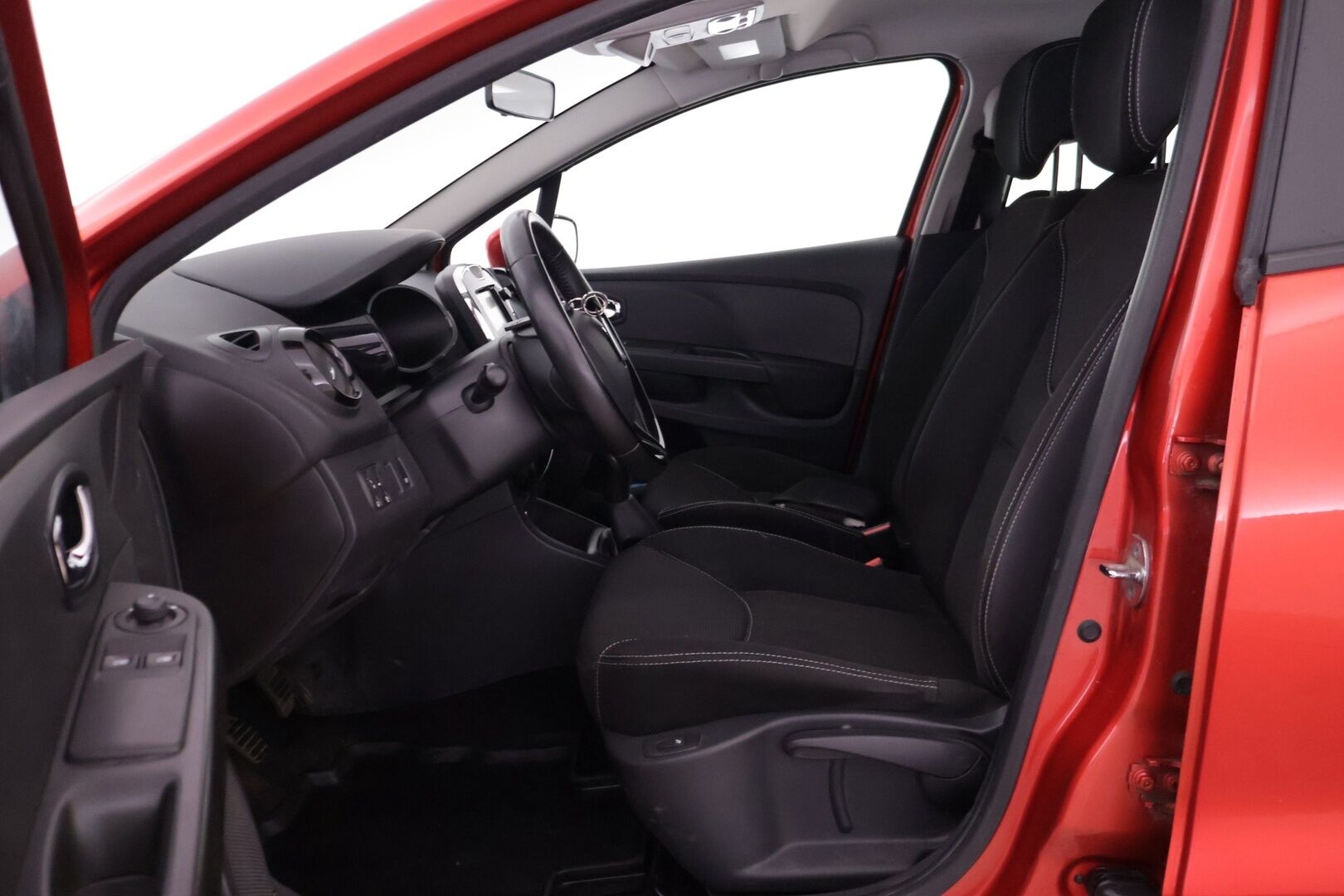 Renault Clio 2014 Energy TCe 90 Navi Style - Myydään Huutokaupat.com