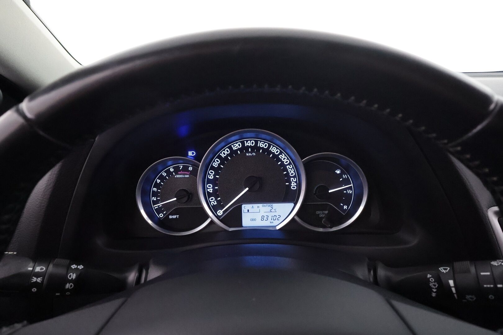 Toyota Auris 2015 1,6 Valvematic Active Edition 5ov * 1 Om Suomi Auto / Vakkari / P.kamera / Lohko+Sisä / Navi / Auto.ilmastointi * - Suomi-auto / Kahdet renkaat aluvanteilla - HULLUT AVAJAISHULINAT KORKOTARJOUS 3,29 %