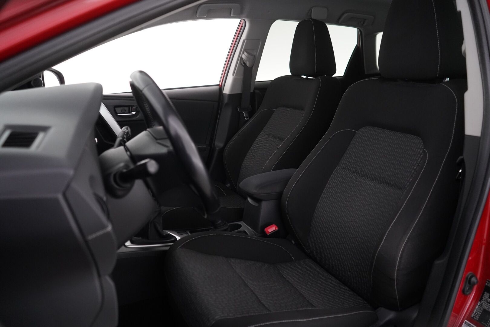 Toyota Auris 2015 Touring Sports 1,6 Valvematic Active Edition - Suomi-auto / 2x Toyotan vanteet / Merkkihuollettu 