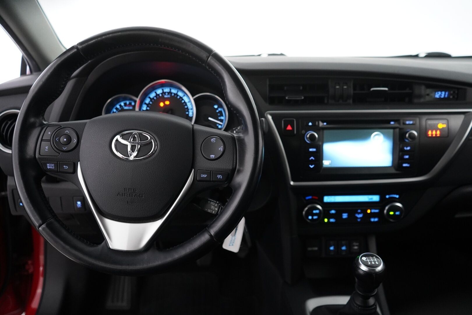 Toyota Auris 2015 Touring Sports 1,6 Valvematic Active Edition - Suomi-auto / 2x Toyotan vanteet / Merkkihuollettu 