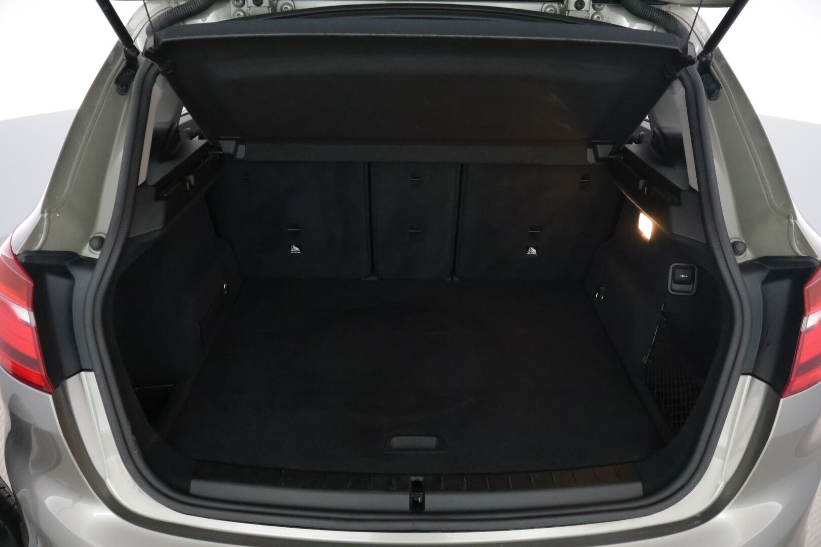 BMW 218 2015 F45 Active Tourer 218i A Business - ** Vakkari / Lohko / Xenon / Bluetooth **
