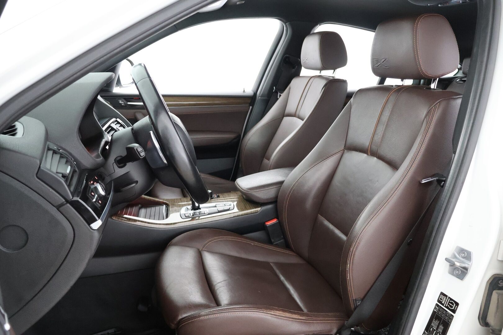 BMW X4 2015 F26 xDrive20d A Business - HiFi | Adapt.Xenon | Koukku | Sportti penkit | Nahkasisusta | M-Sport ratti | Lohkolämmitin 