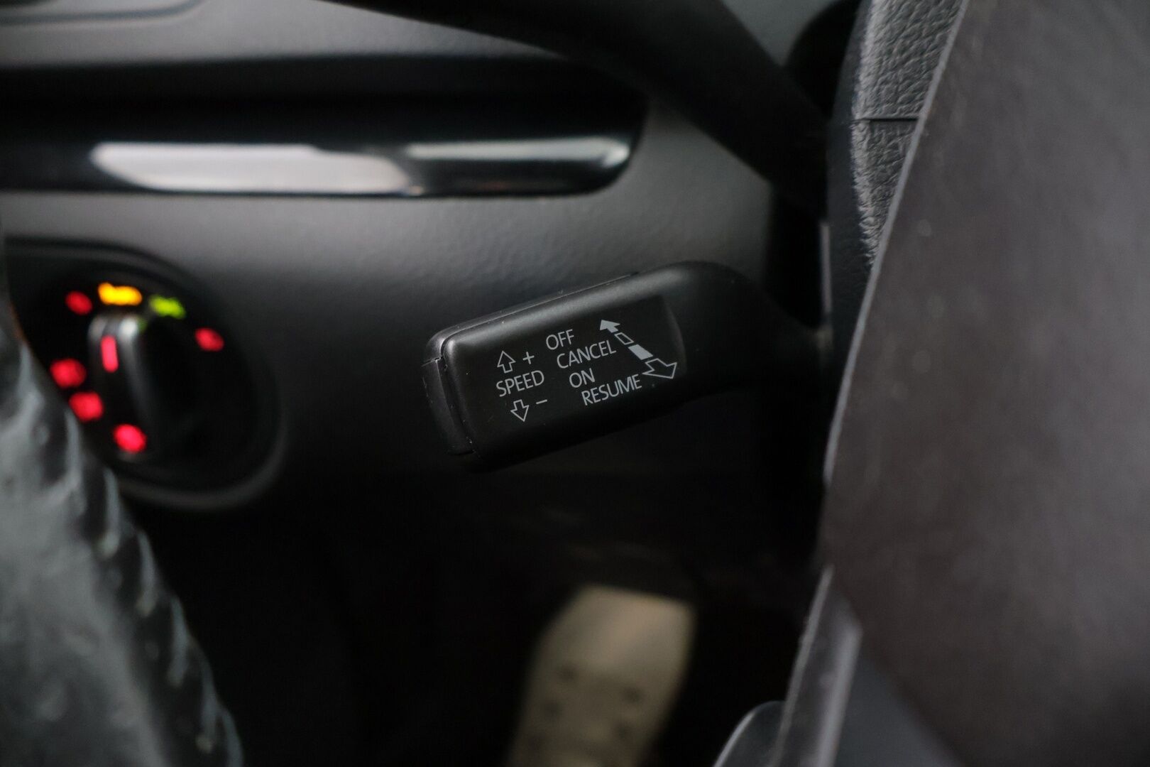 Seat Alhambra 2015 2,0 TDI 140 Style Business DSG 7H ** 7-Paikkainen / Panorama / Sähköiset liukuovet / Koukku** - Kahdet renkaat / Juuri katsastettu / Vakkari / Tutkat