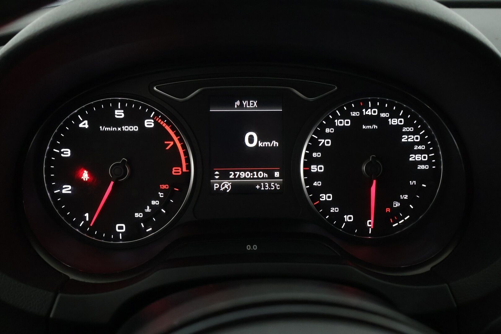 Audi A3 2015 1.8 TFSI Sedan Land of quattro 132 kW S tronic * P-tutkat / Lohkolämmitin / Xenon * - Katsastettu 9/2025 * Suomi-auto