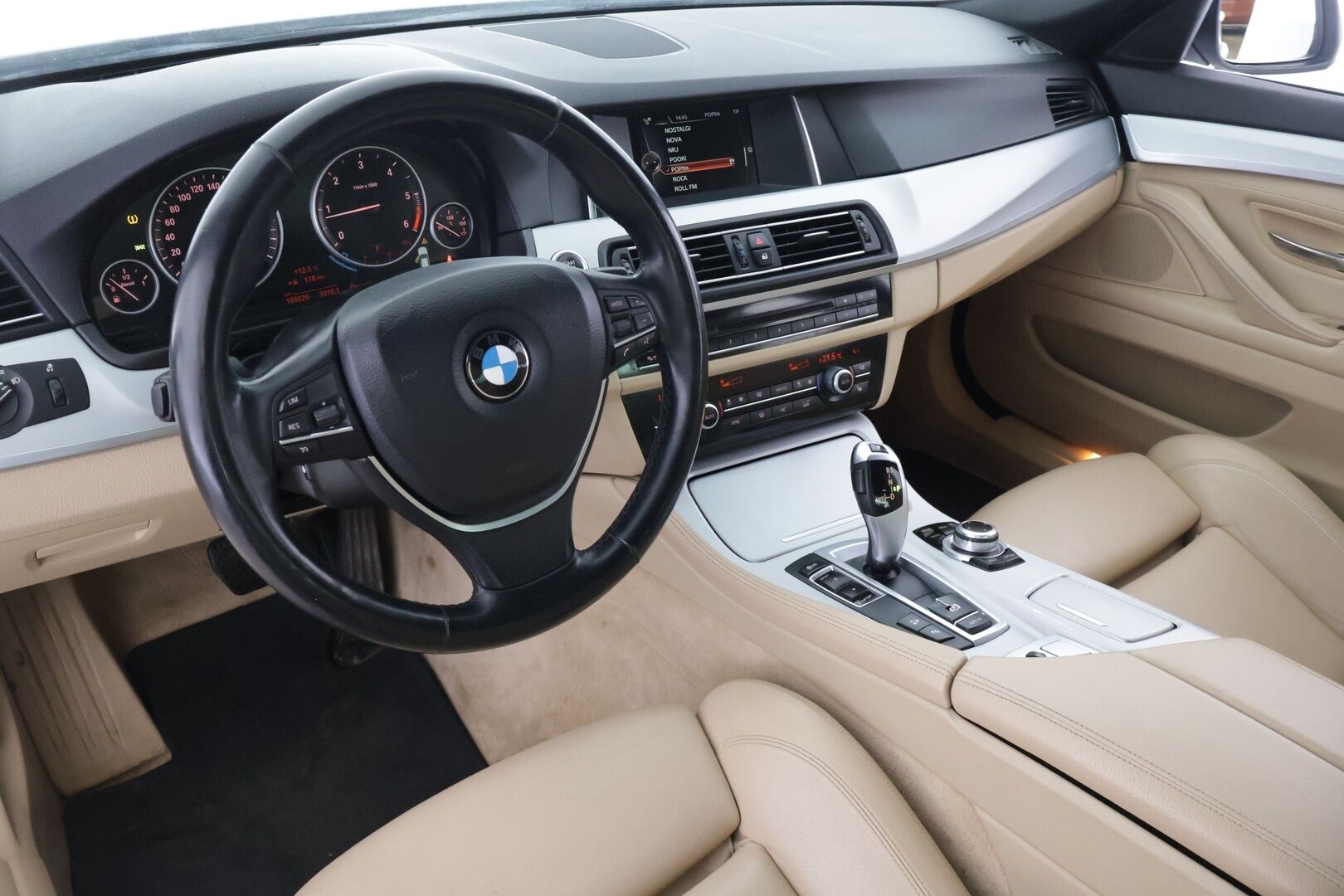 BMW 520 2015 F10 Sedan 520d TwinPower Turbo A Limited xDrive Edition Exclusive