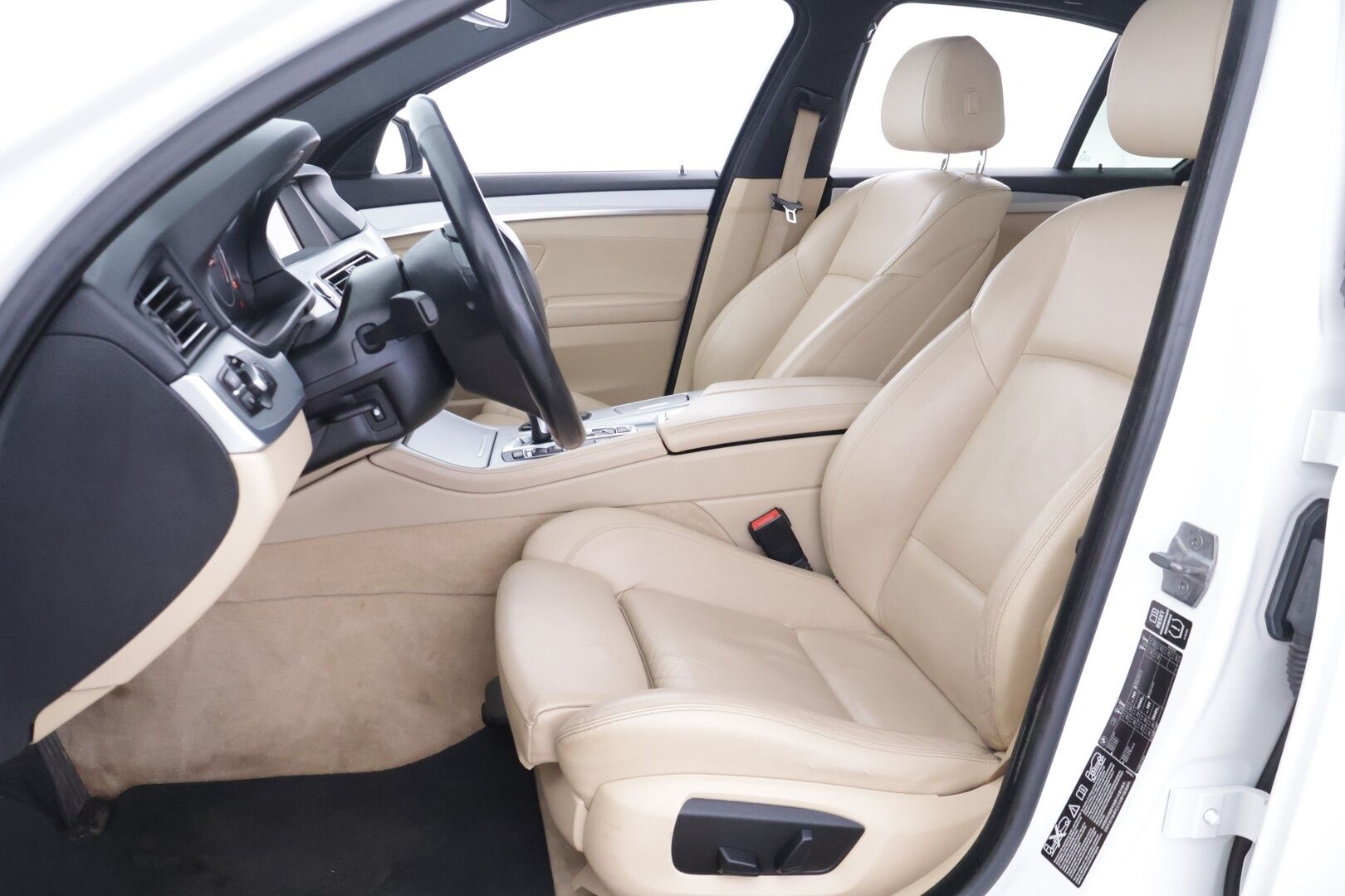 BMW 520 2015 F10 Sedan 520d TwinPower Turbo A Limited xDrive Edition Exclusive