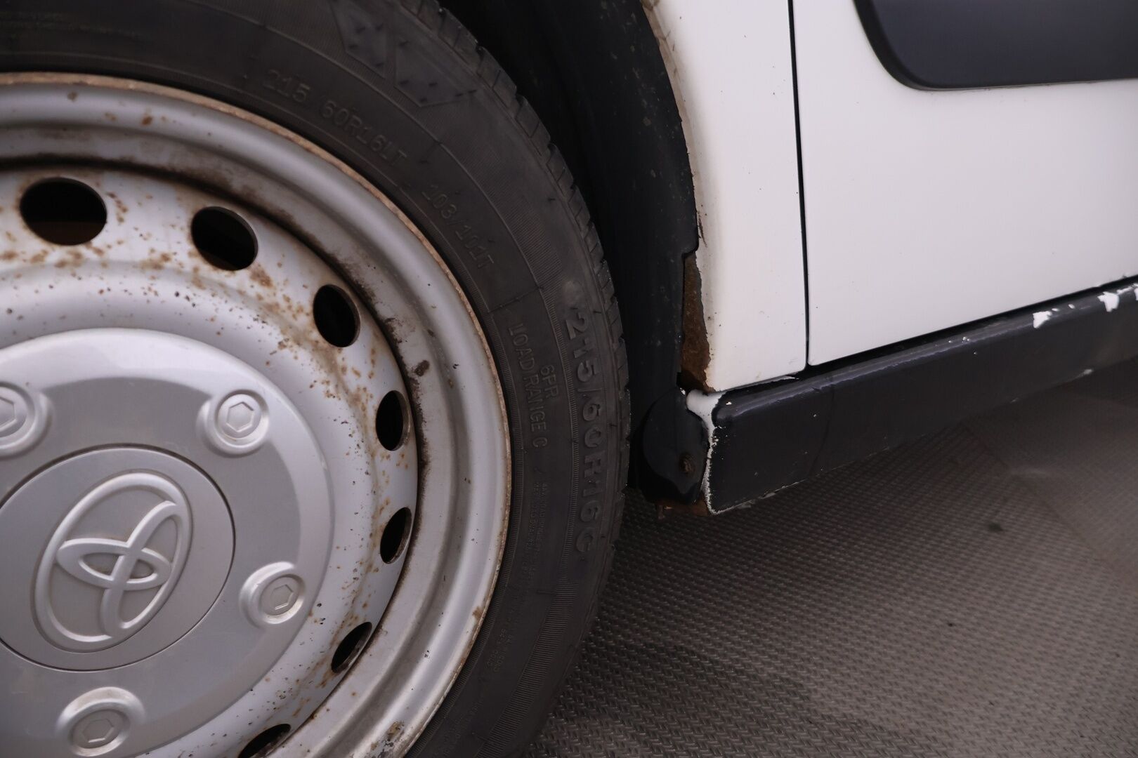 Toyota Proace 2016 L2H1 2,0 D 128 Active - YritysOutlet - Myydään vain yrityksille - *Suomi-auto | Merkkihuollettu | Vetokoukku | Lohkolämmitin sisäpistokkeella | Webasto | Peruutuskamera | Pariovet takana*