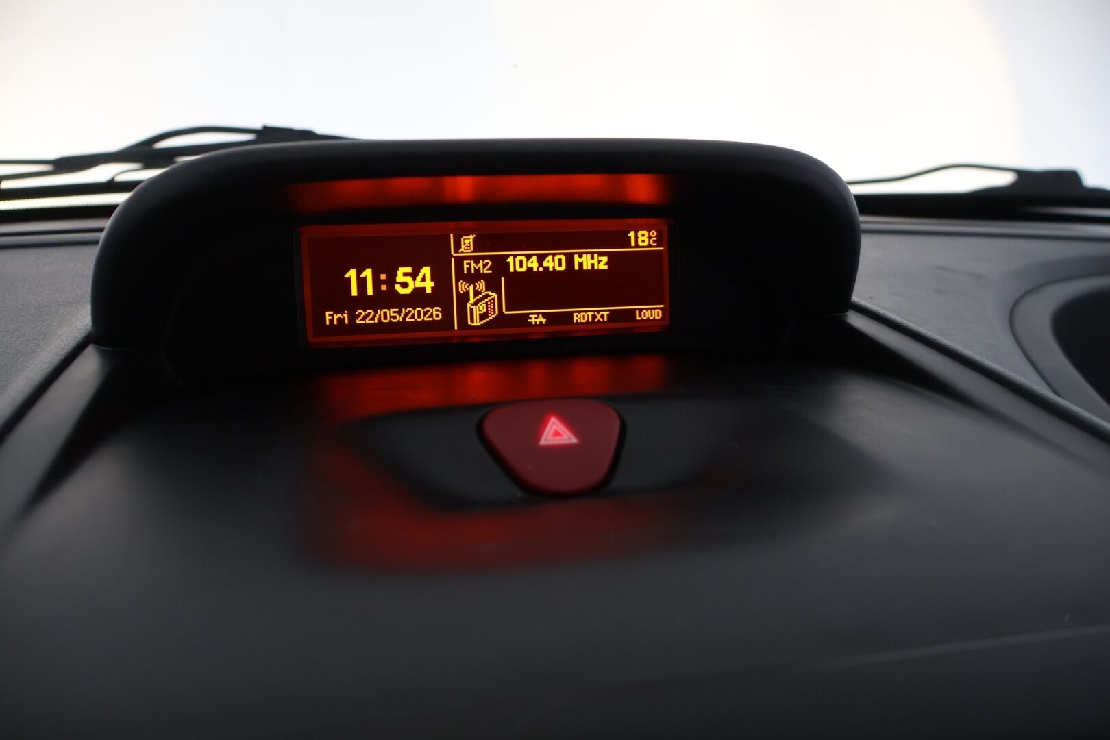 Toyota Proace 2016 L2H1 2,0 D 128 Active - YritysOutlet - Myydään vain yrityksille - *Suomi-auto | Merkkihuollettu | Vetokoukku | Lohkolämmitin sisäpistokkeella | Webasto | Peruutuskamera | Pariovet takana*