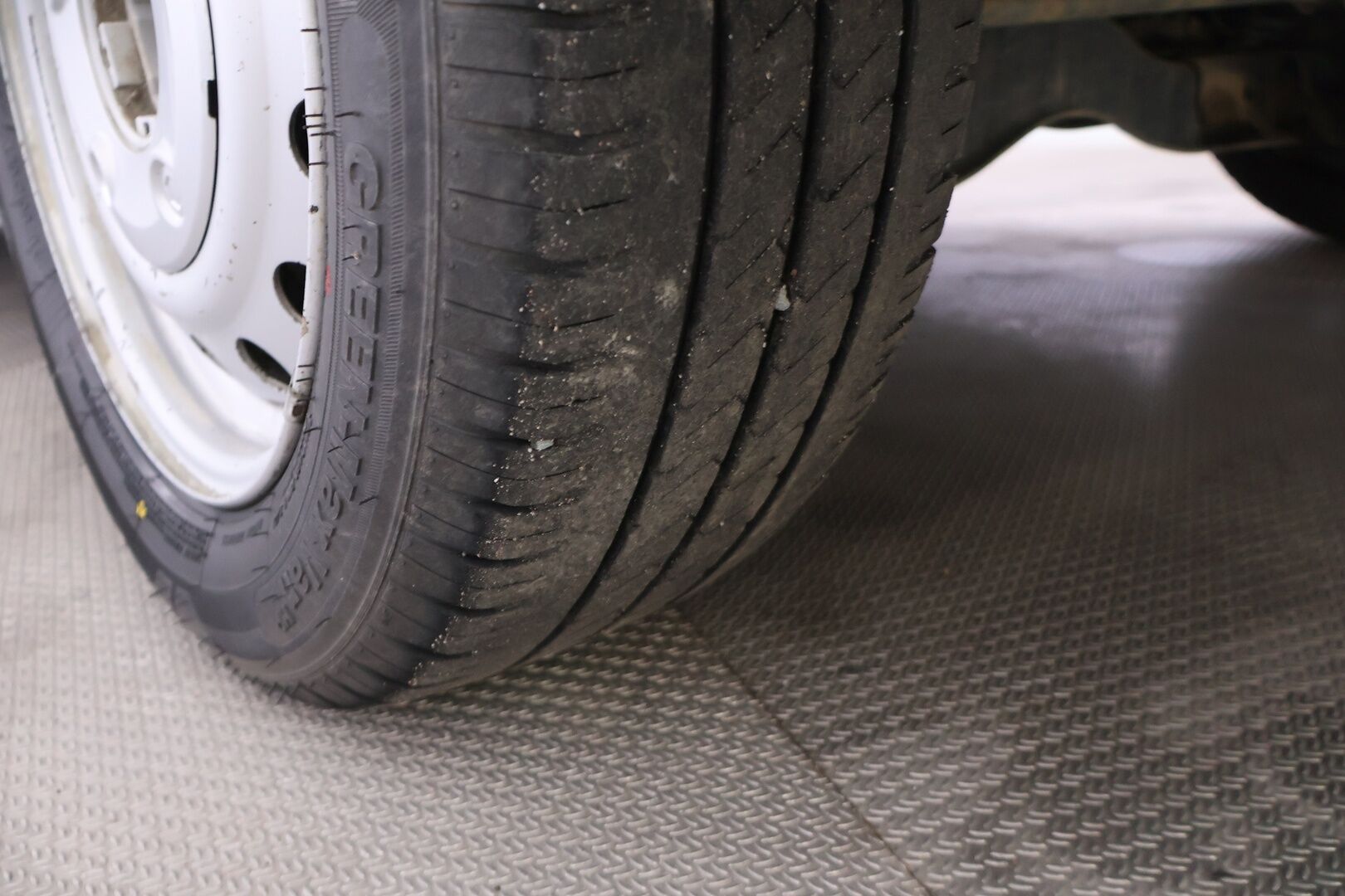 Toyota Proace 2016 L2H1 2,0 D 128 Active - YritysOutlet - Myydään vain yrityksille - *Suomi-auto | Merkkihuollettu | Vetokoukku | Lohkolämmitin sisäpistokkeella | Webasto | Peruutuskamera | Pariovet takana*