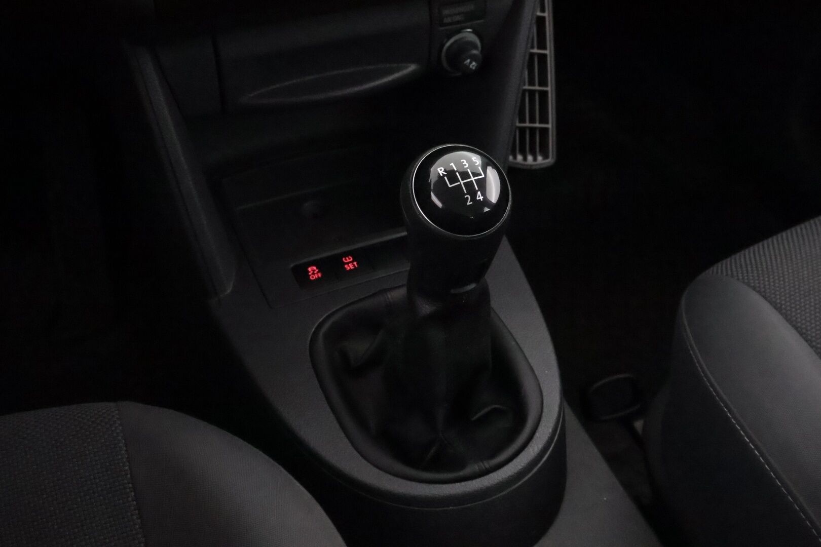 Volkswagen Caddy Maxi 2014 Trendline Family 1,6 TDI 75 kW BlueMotion Technology 7-Paikkainen * Suomiauto / Vetokoukku / Vakkari / Lohko & Sisäpistoke! - Suomiauto / Jakopää tehty / Juuri tullut Tampereelle!