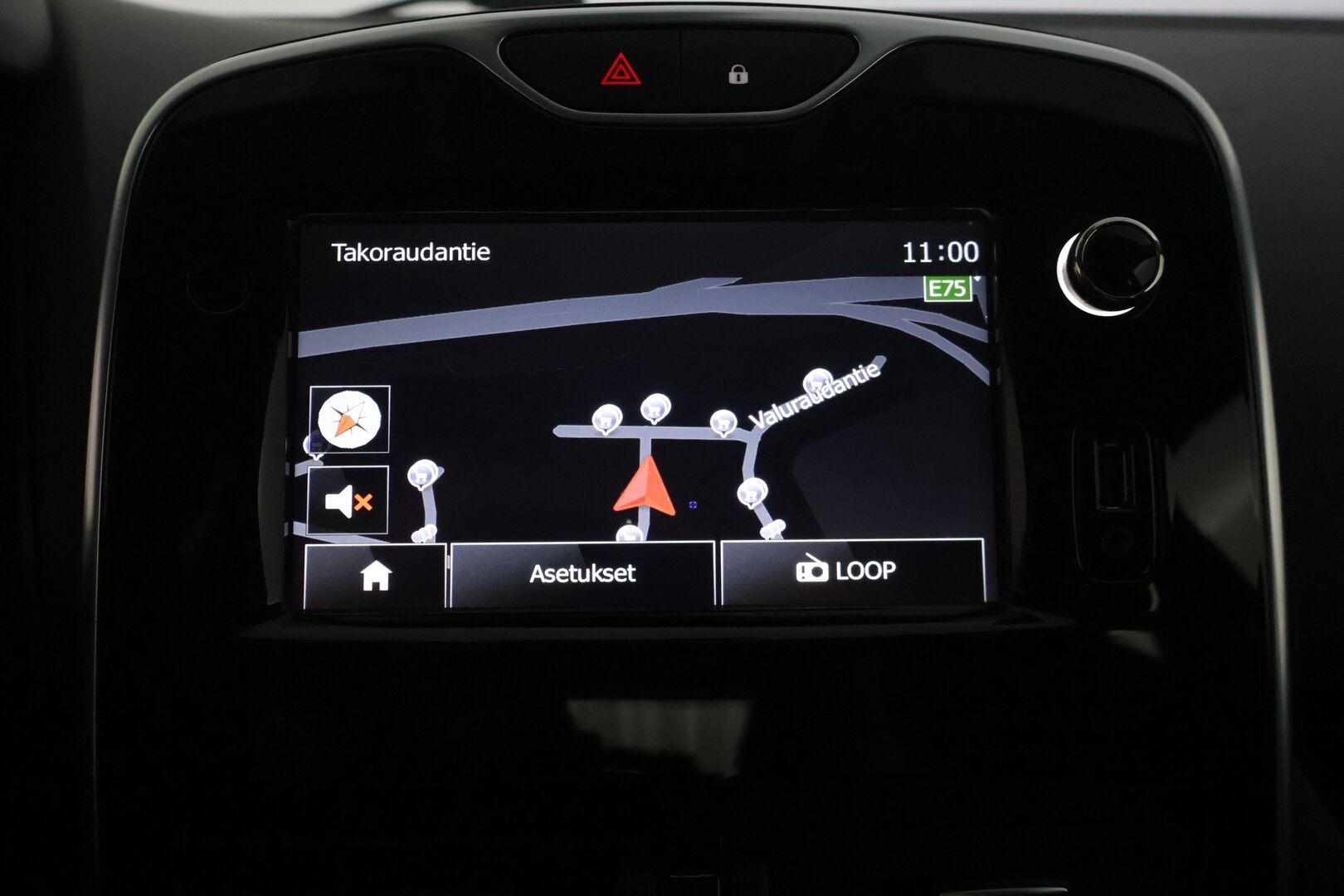 Renault Clio 2015 Energy TCe 90 GT Line - | Tämä auto myydään YritysOutlet -valikoimasta vain yritykselle | Lohkolämmitin | Vakionopeudensäädin | P. Tutka | Navi |