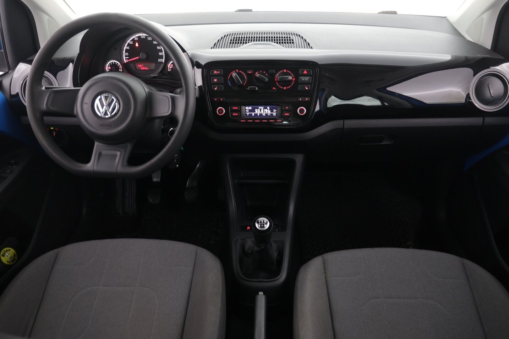 Volkswagen up! 2015 move up! 1,0 44 kW (60 hv) BlueMotion Technology 4-ovinen / Merkkihuollettu! / 2x Renkaat! / 2x Avaimet - Siisti! / Merkkihuollettu! / 2x Hyvät renkaat!! 