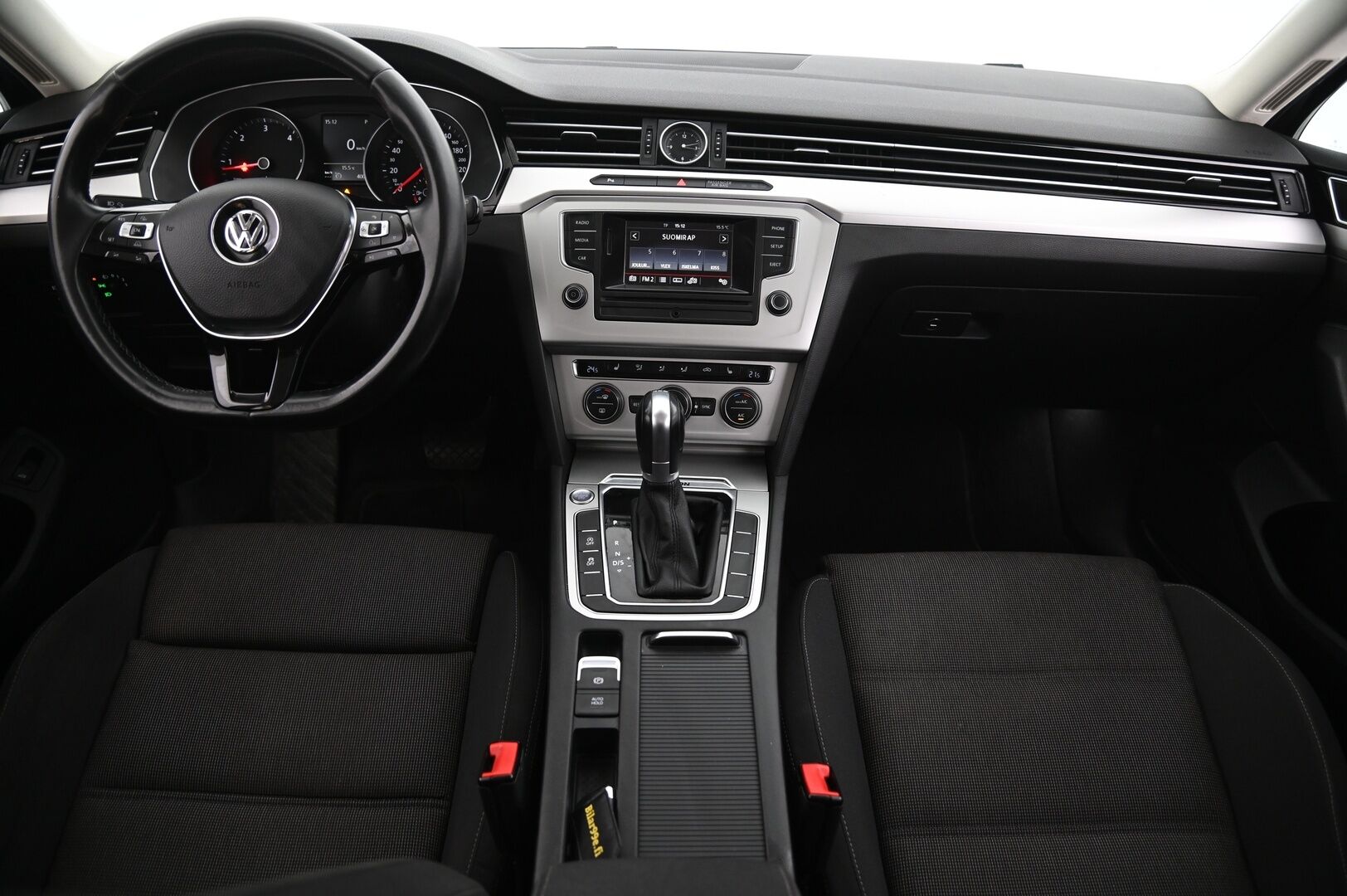 Volkswagen Passat 2015 Variant Comfortline 2,0 TDI 140 kW 4Motion *Sähkö kontti / Vetokoukku / Sportti penkit / Keyless / Tutkat* - Suomi-auto / Kahdet renkaat / Juuri katsastettu / Hyvät huollot - HULLUT AVAJAISHULINAT KORKOTARJOUS 3,29 %