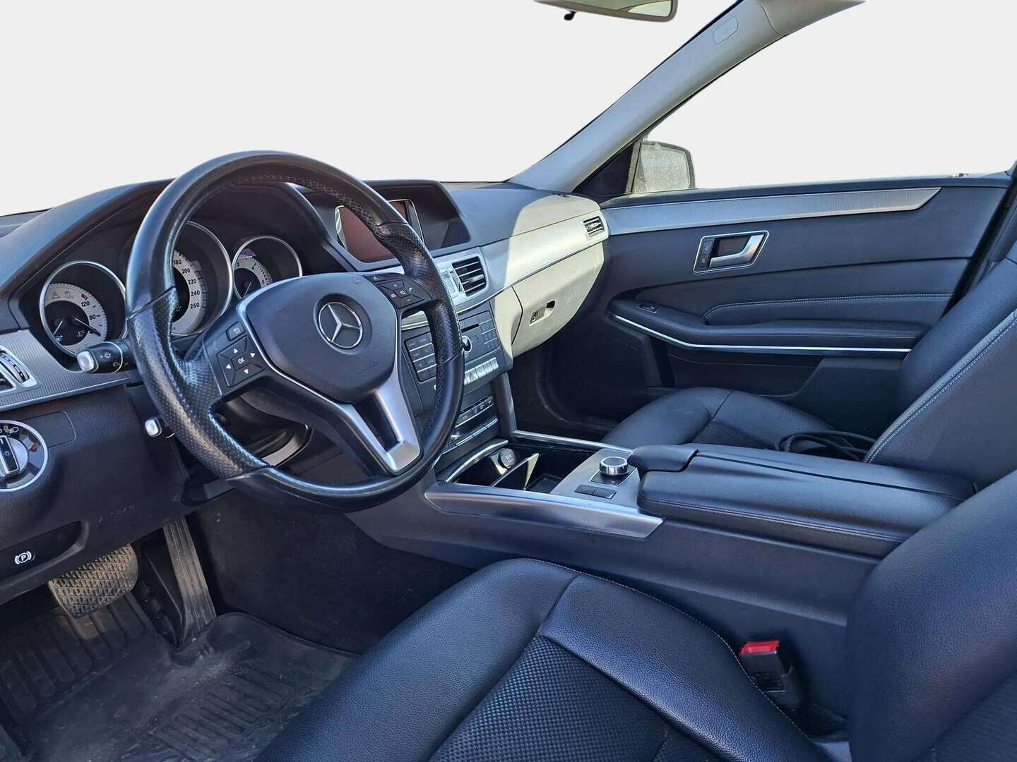 Mercedes-Benz E 2015 220 BlueTec 4Matic A Business * / Navi / Tutkat * Neliveto * - HULLUT AVAJAISHULINAT KORKOTARJOUS 3,29 %